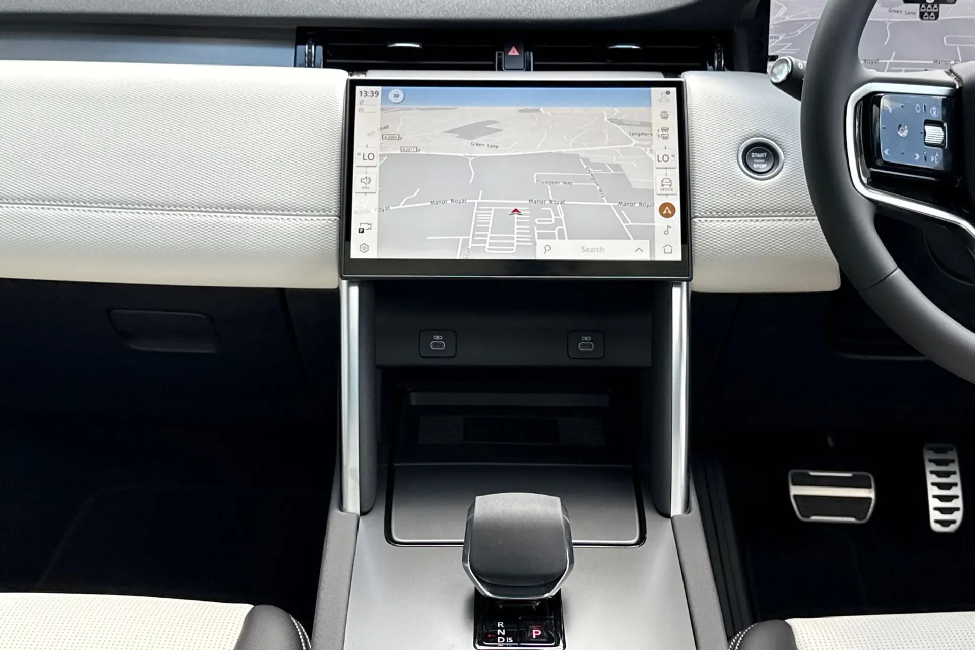 LAND ROVER DISCOVERY SPORT thumbnail image number 16