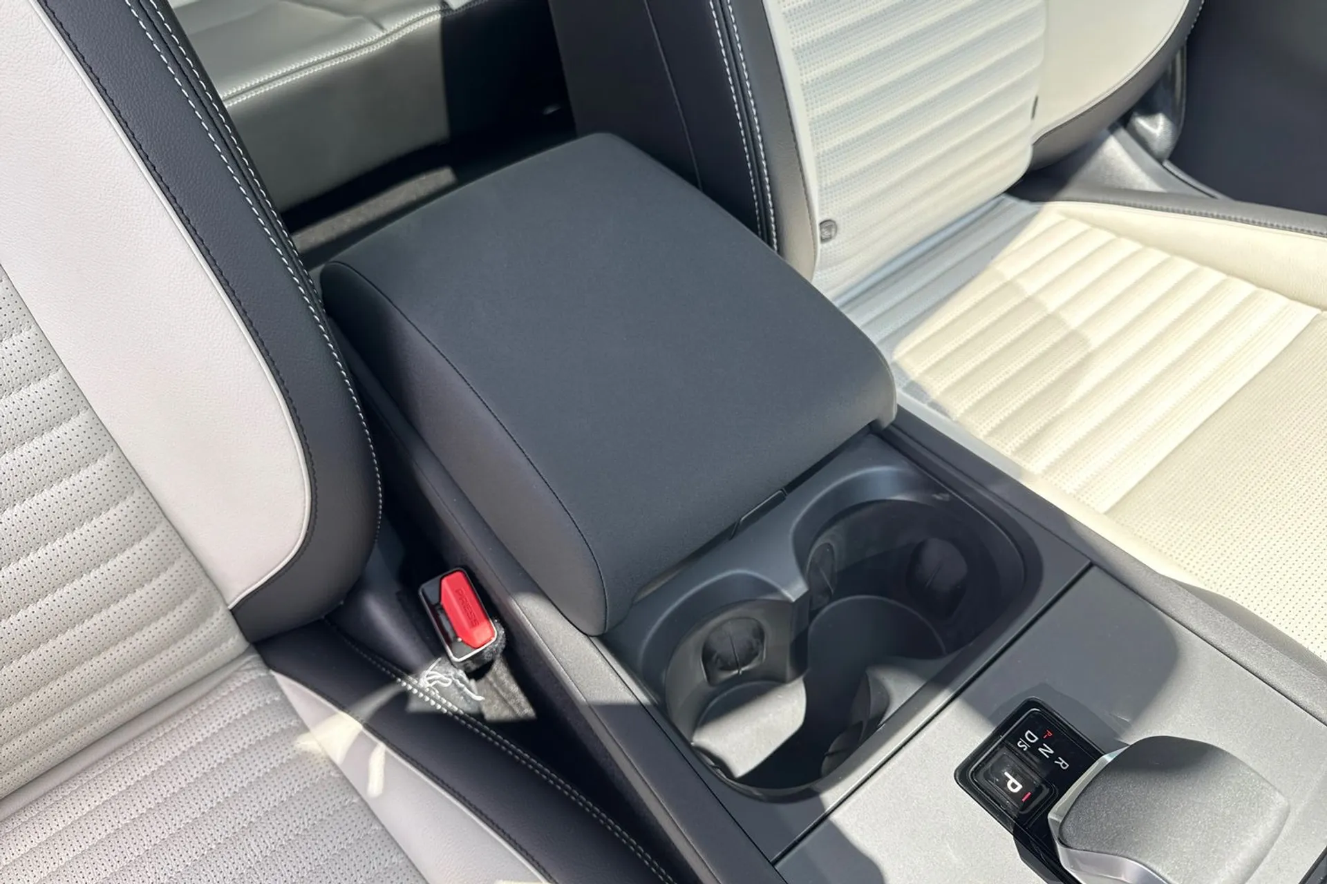LAND ROVER DISCOVERY SPORT thumbnail image number 20