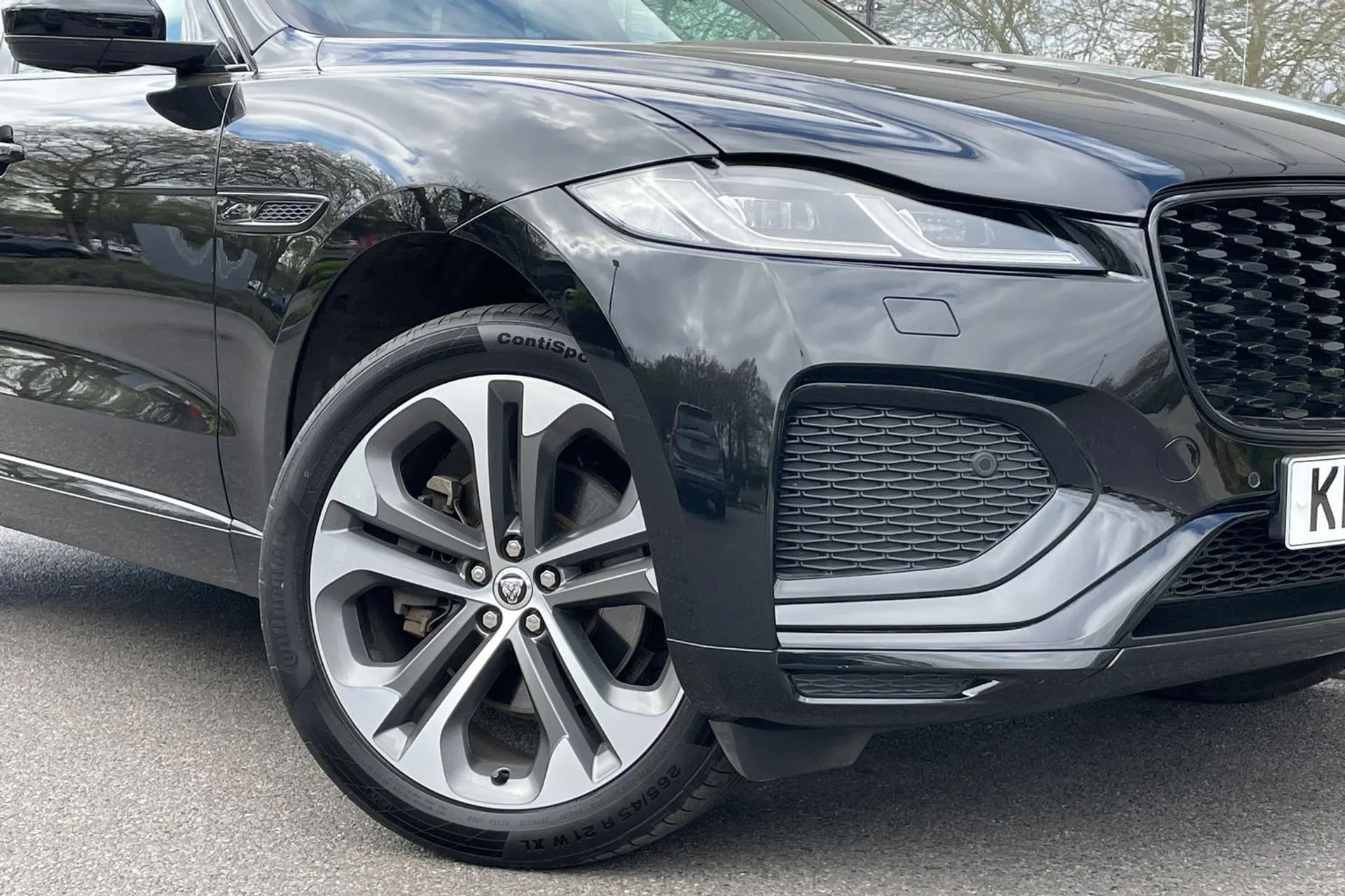 Jaguar F-PACE thumbnail image number 7