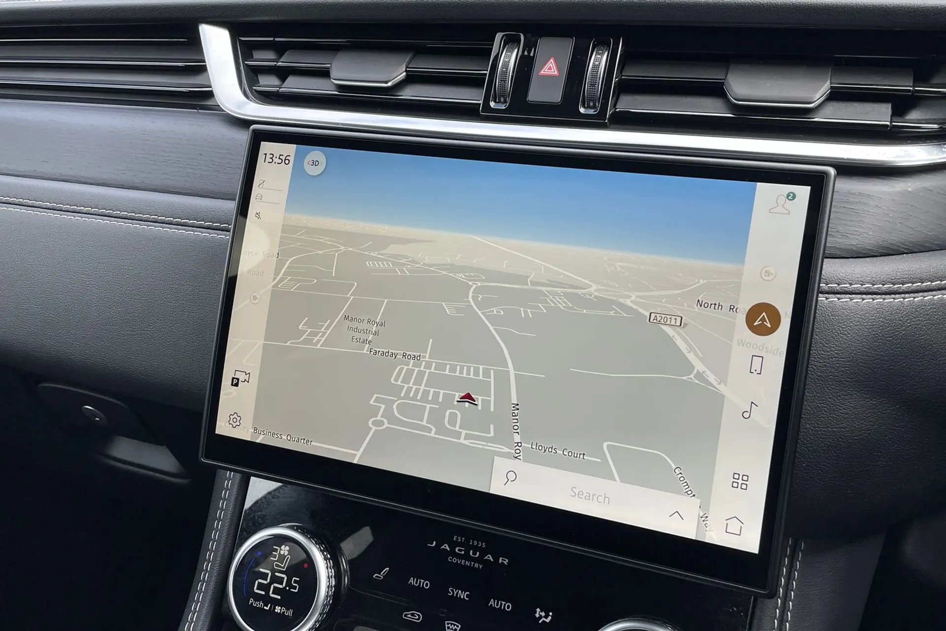 Jaguar F-PACE thumbnail image number 5