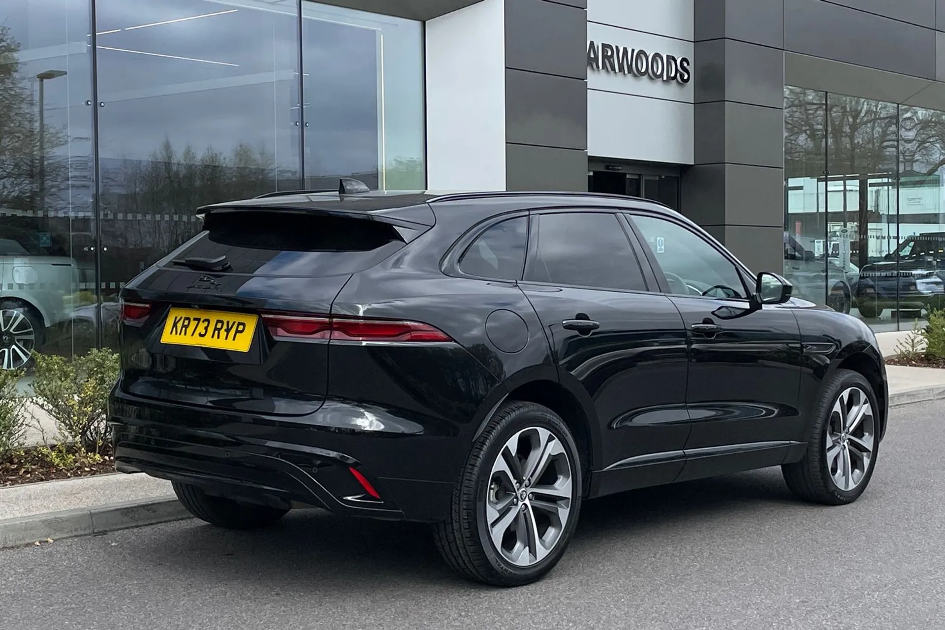 Jaguar F-PACE thumbnail image number 8