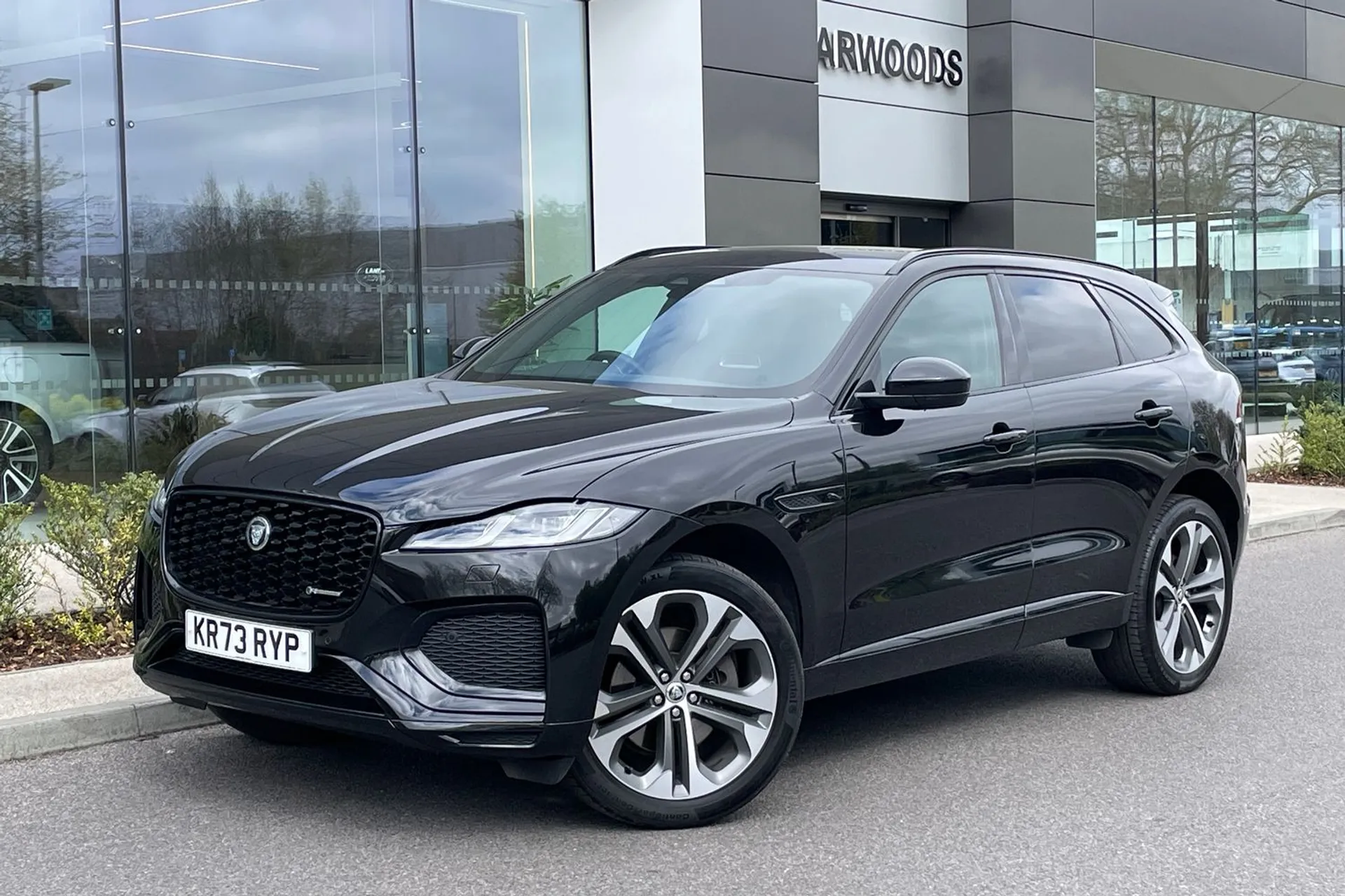 Jaguar F-PACE thumbnail image number 12