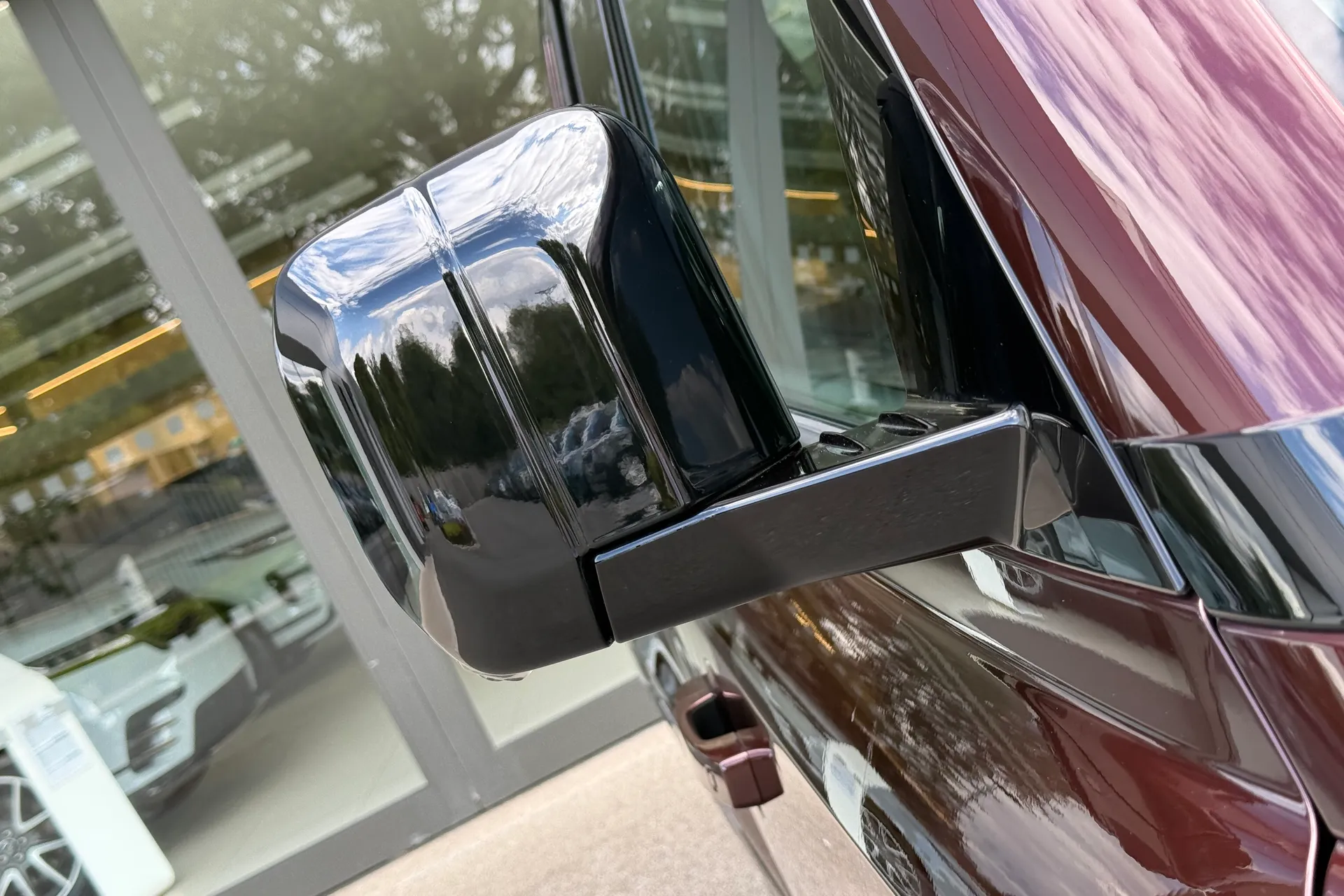 LAND ROVER Defender 130 thumbnail image number 59