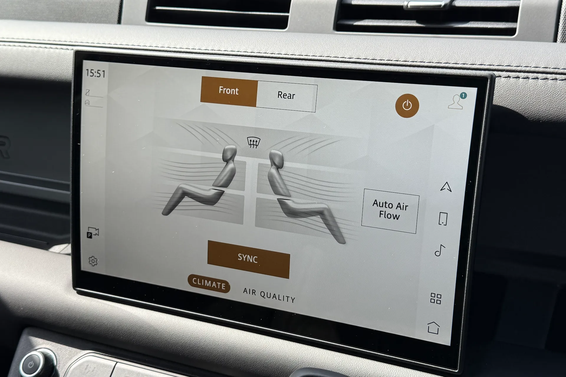 LAND ROVER Defender 130 thumbnail image number 17
