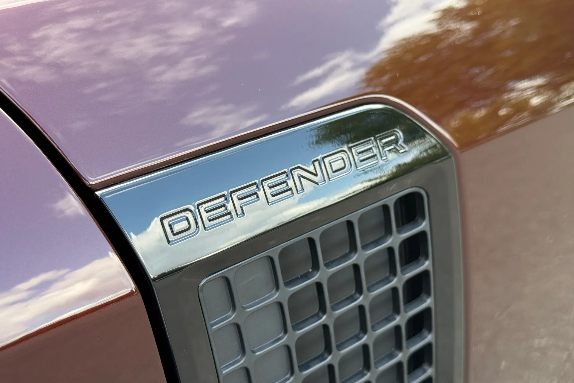 LAND ROVER Defender 130 thumbnail image number 37