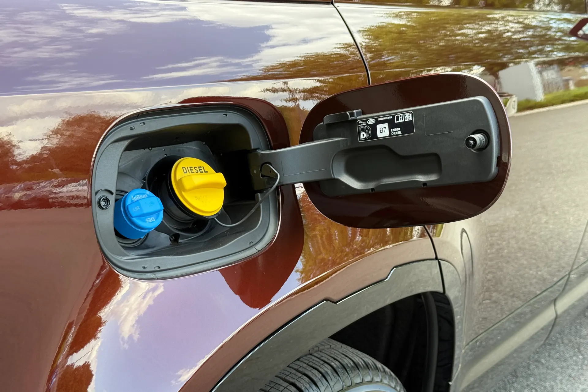 LAND ROVER Defender 130 thumbnail image number 42