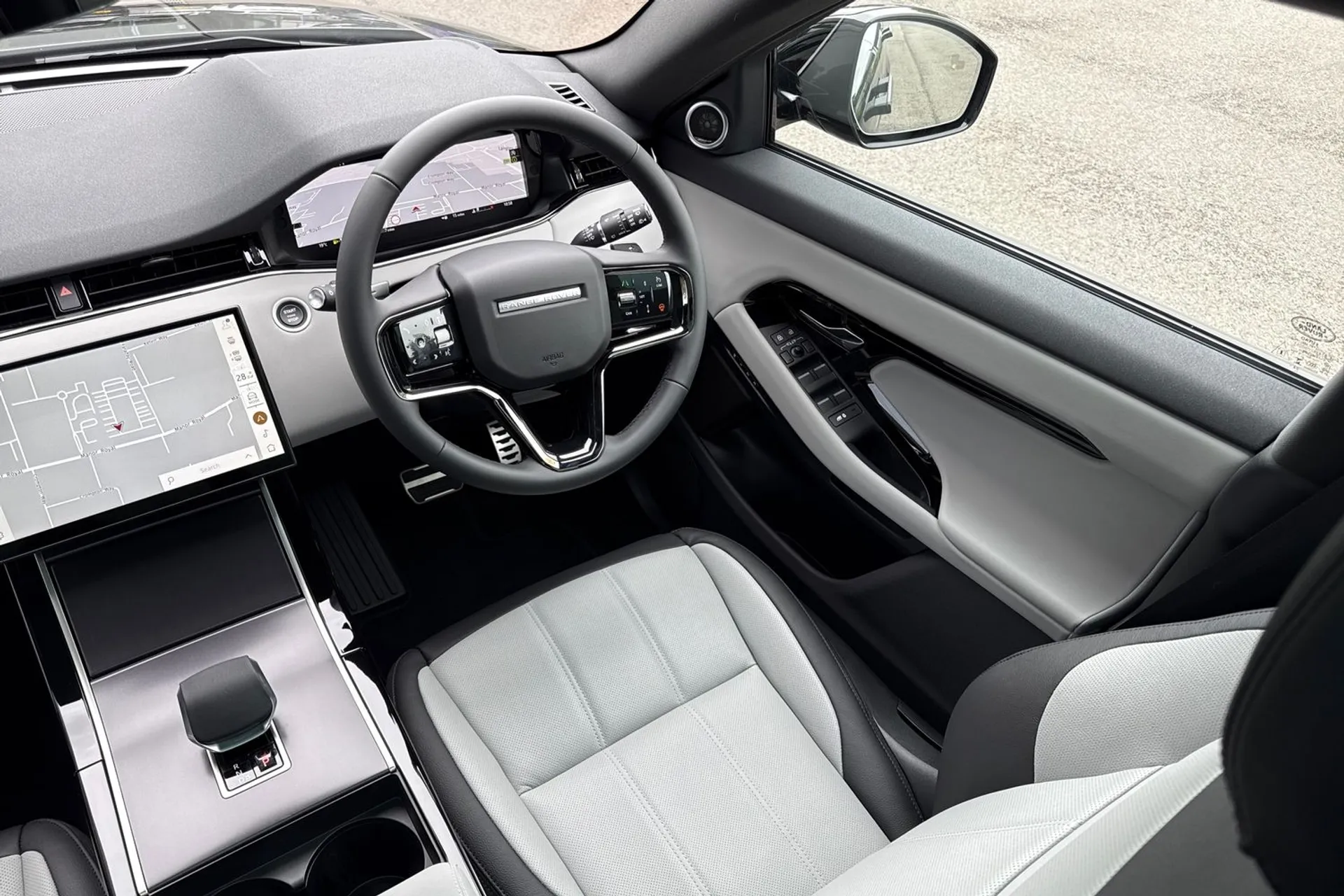 LAND ROVER RANGE ROVER EVOQUE thumbnail image number 30