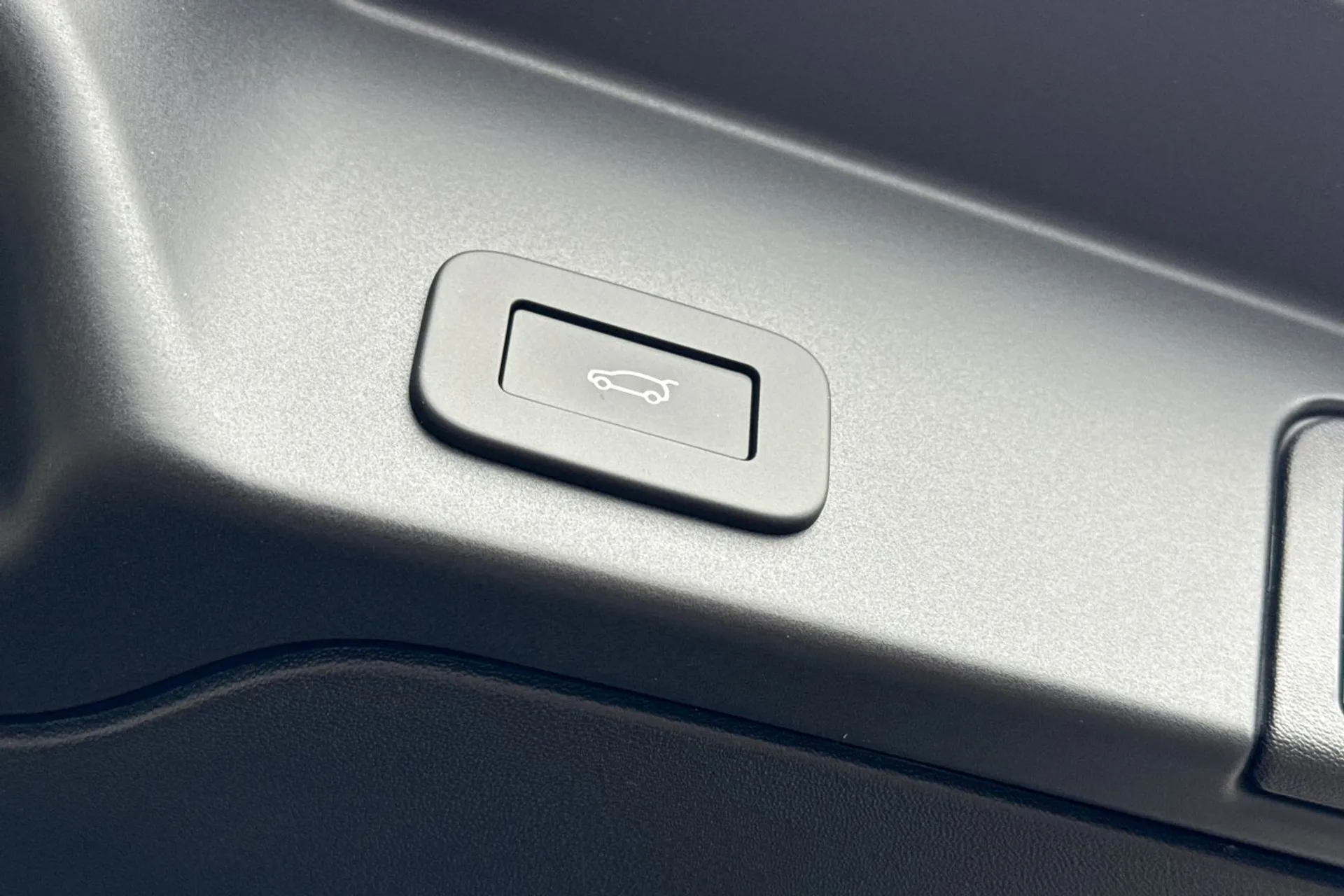 LAND ROVER RANGE ROVER EVOQUE thumbnail image number 31