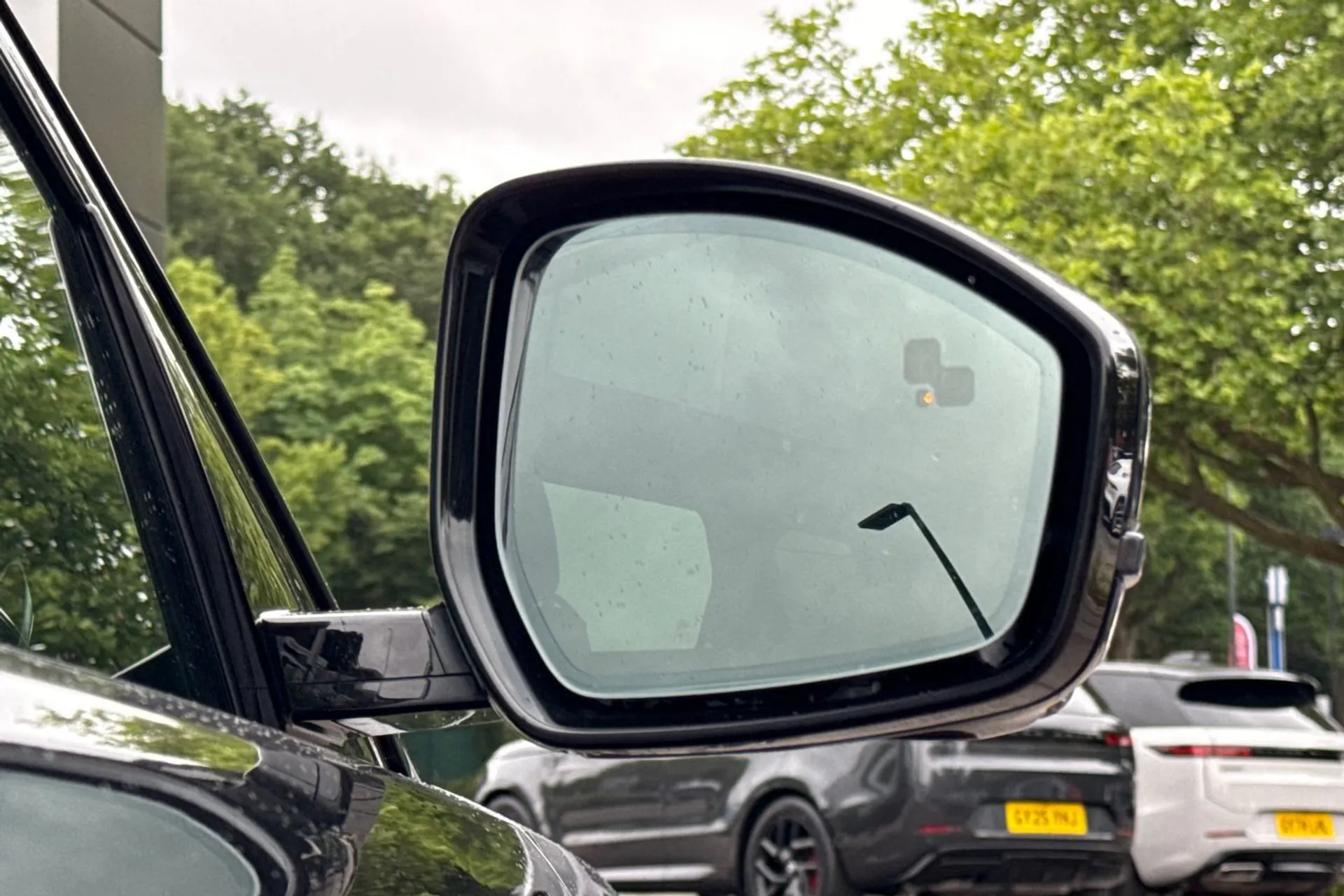 LAND ROVER RANGE ROVER EVOQUE thumbnail image number 12