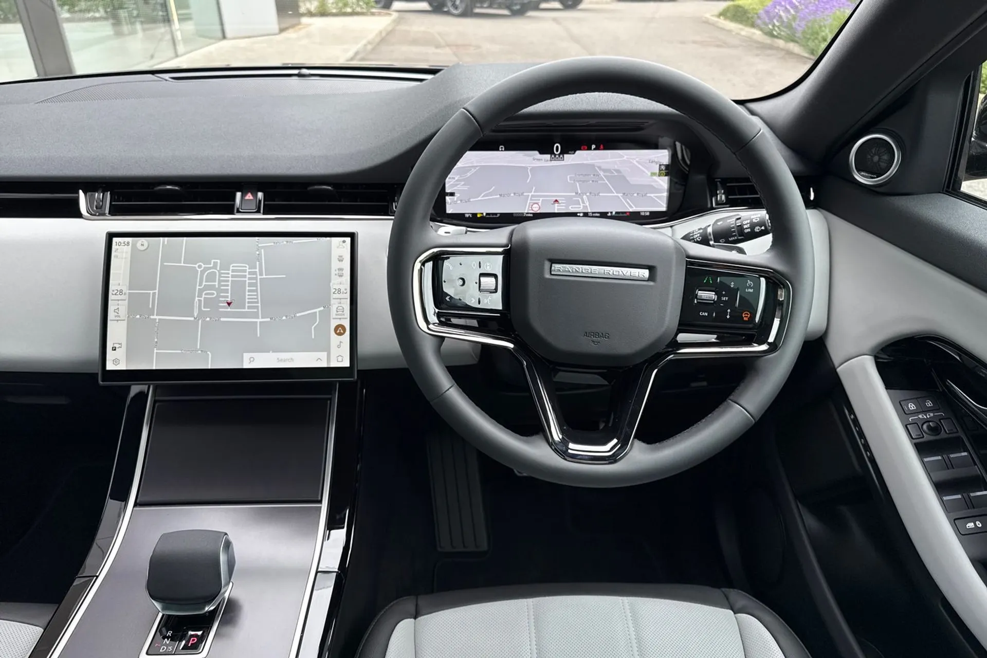 LAND ROVER RANGE ROVER EVOQUE thumbnail image number 29