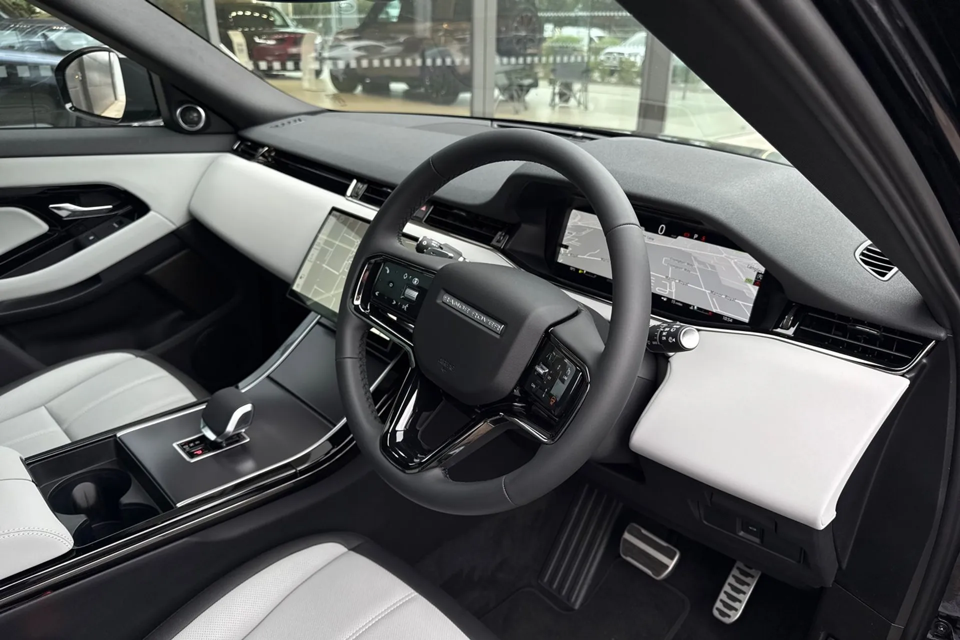 LAND ROVER RANGE ROVER EVOQUE thumbnail image number 42