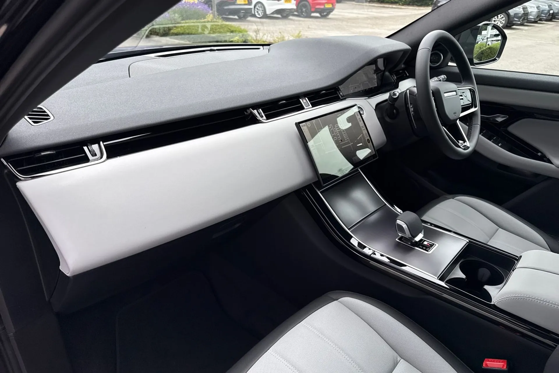 LAND ROVER RANGE ROVER EVOQUE thumbnail image number 44