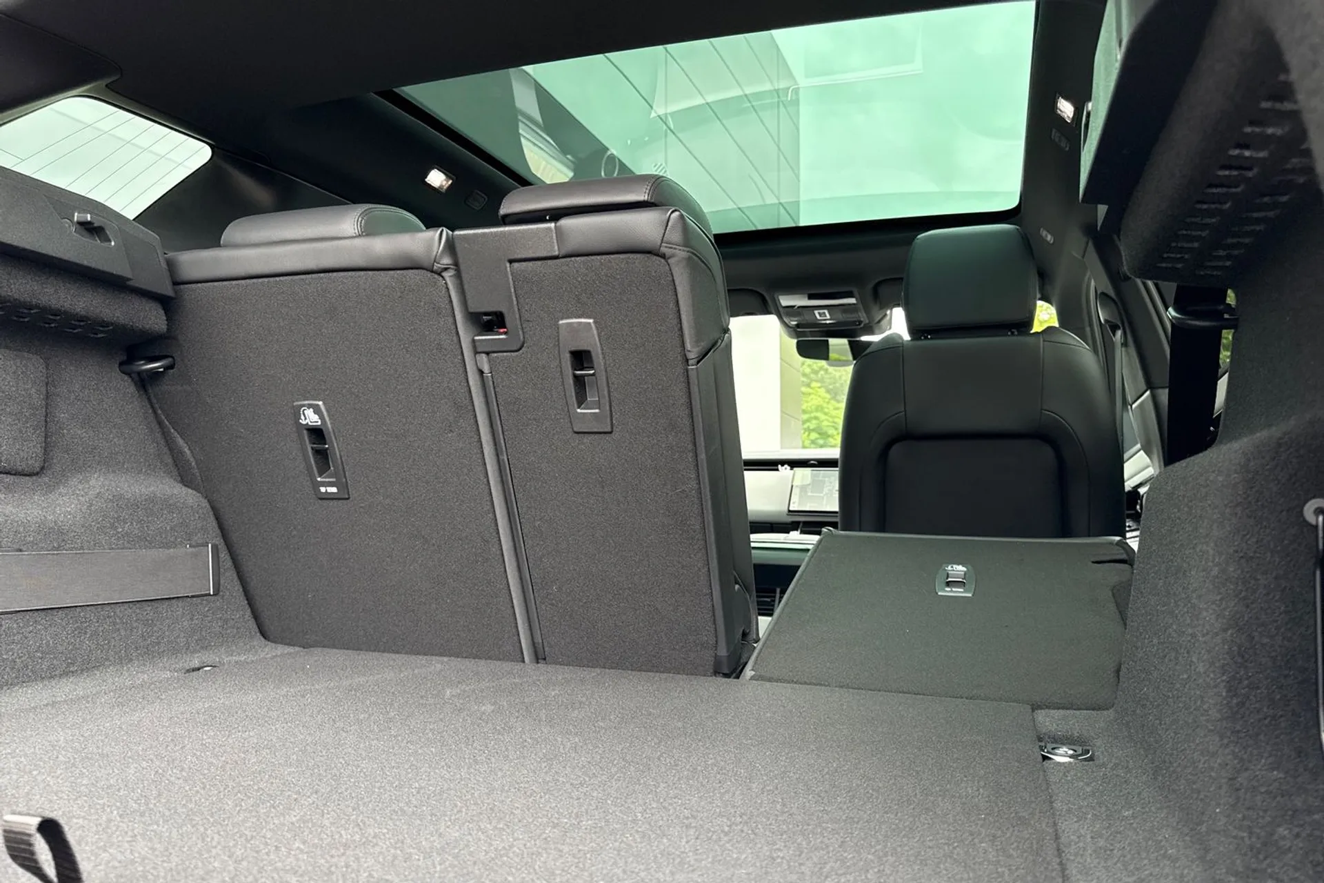 LAND ROVER RANGE ROVER EVOQUE thumbnail image number 33