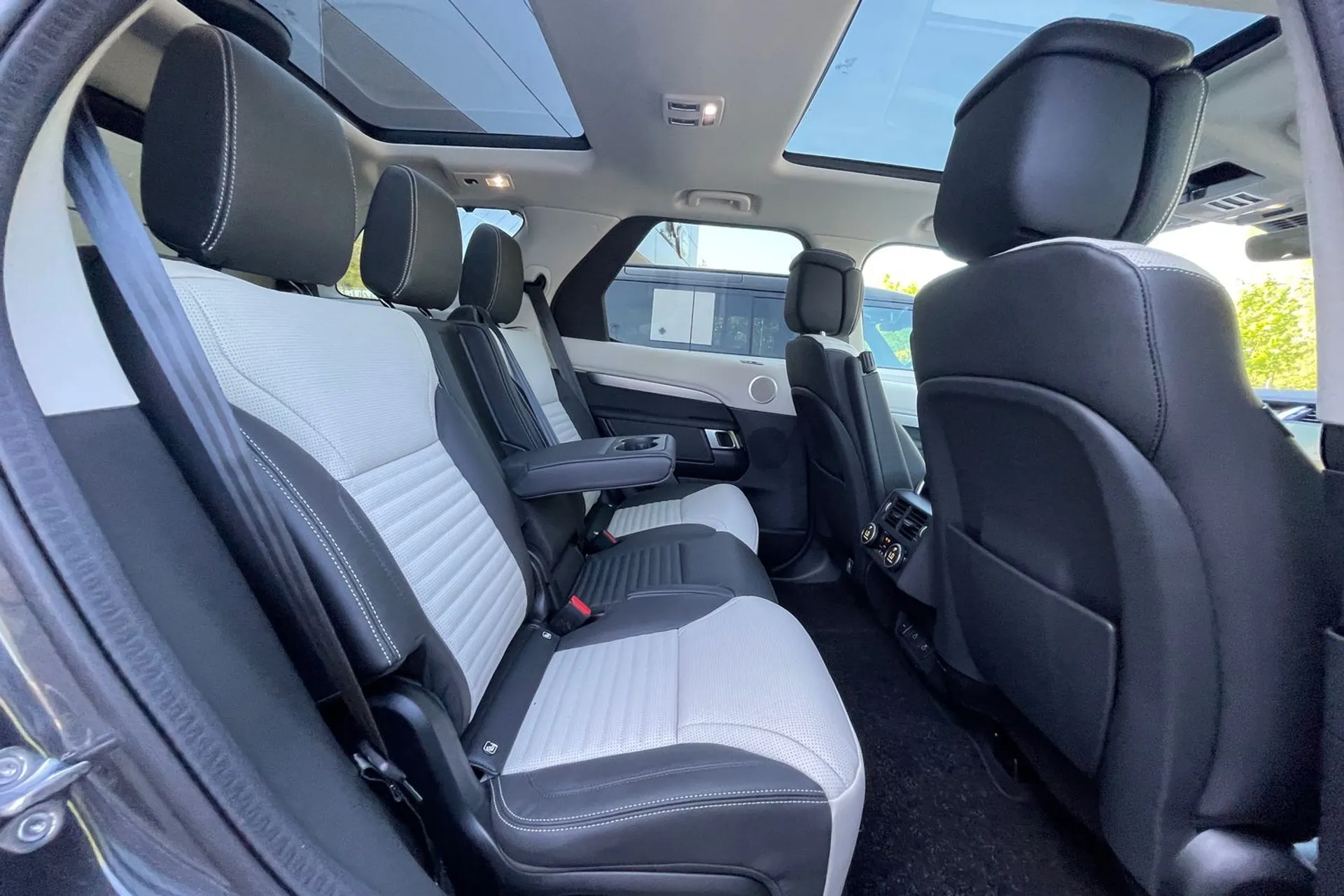 LAND ROVER DISCOVERY thumbnail image number 45