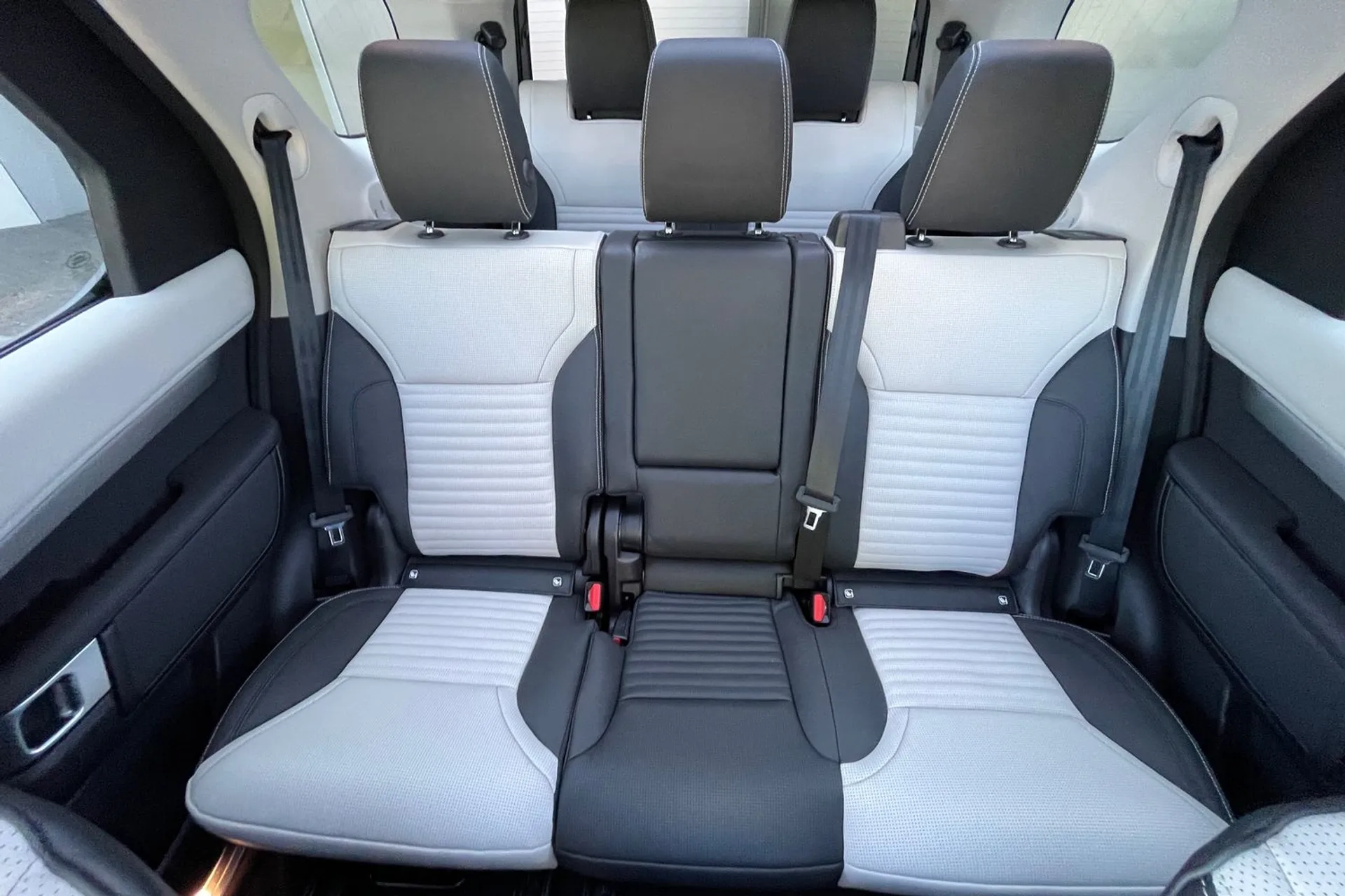 LAND ROVER DISCOVERY thumbnail image number 11