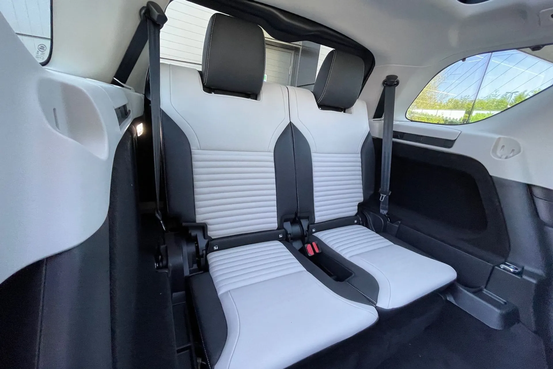 LAND ROVER DISCOVERY thumbnail image number 40