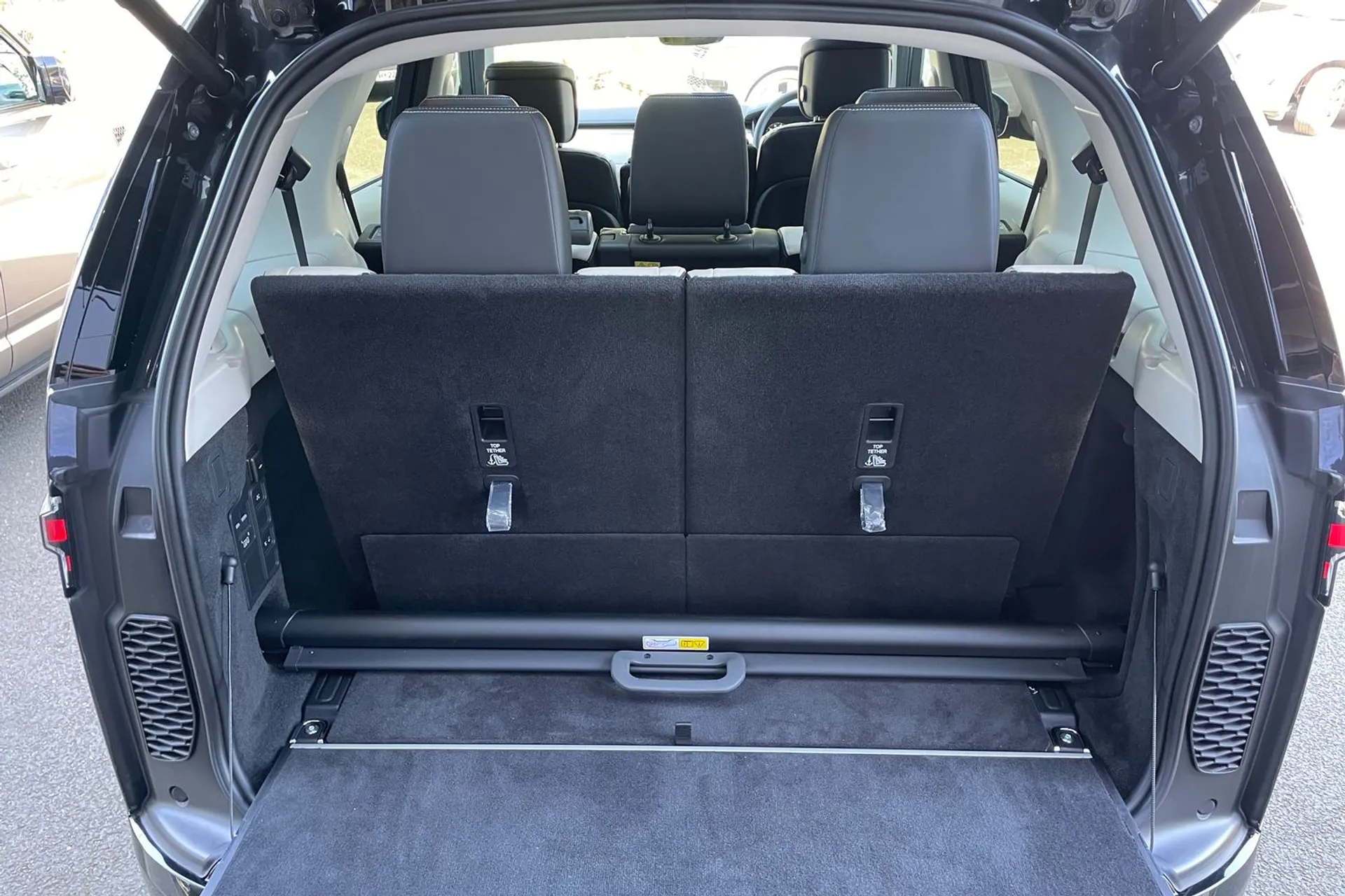 LAND ROVER DISCOVERY thumbnail image number 39