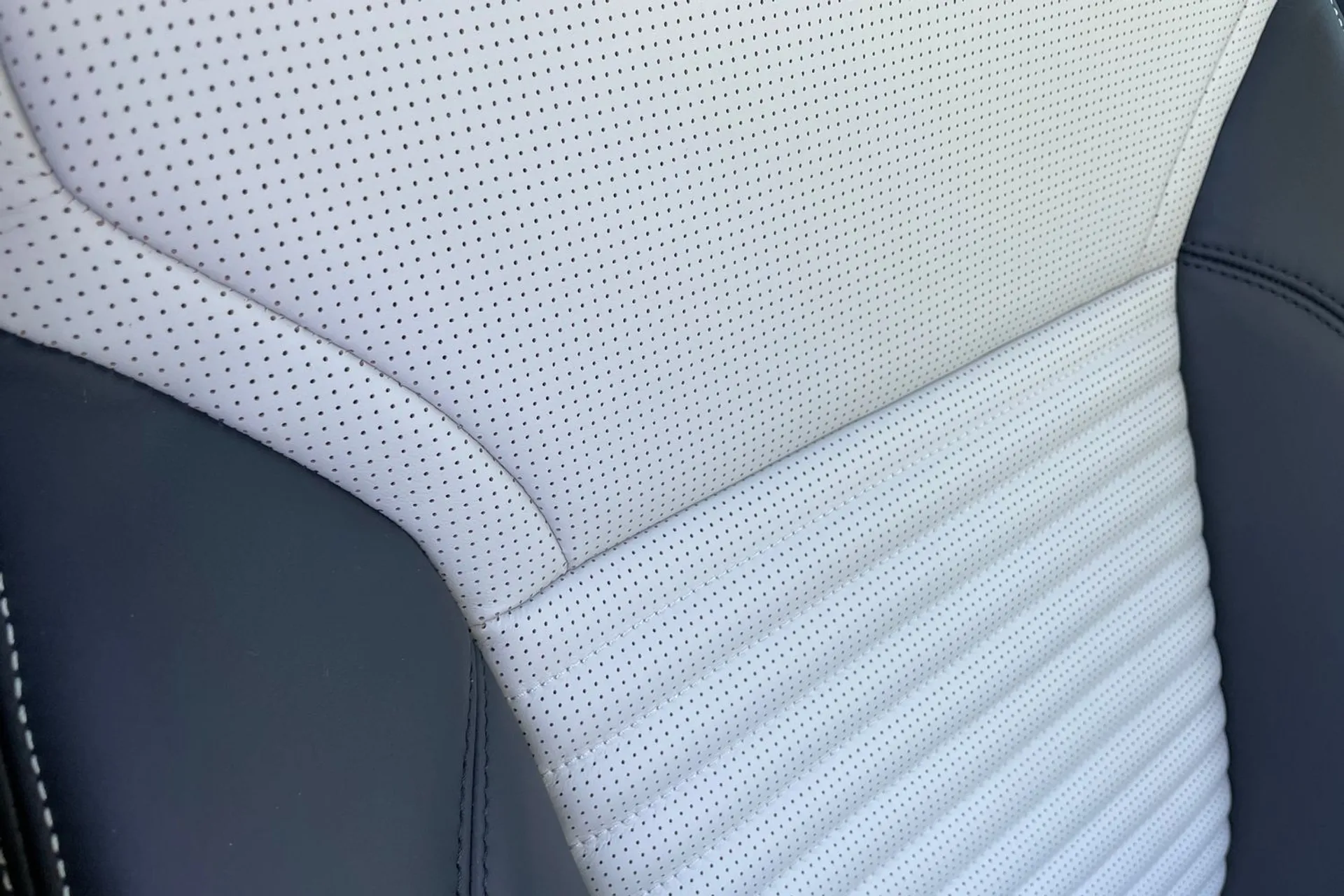 LAND ROVER DISCOVERY thumbnail image number 35