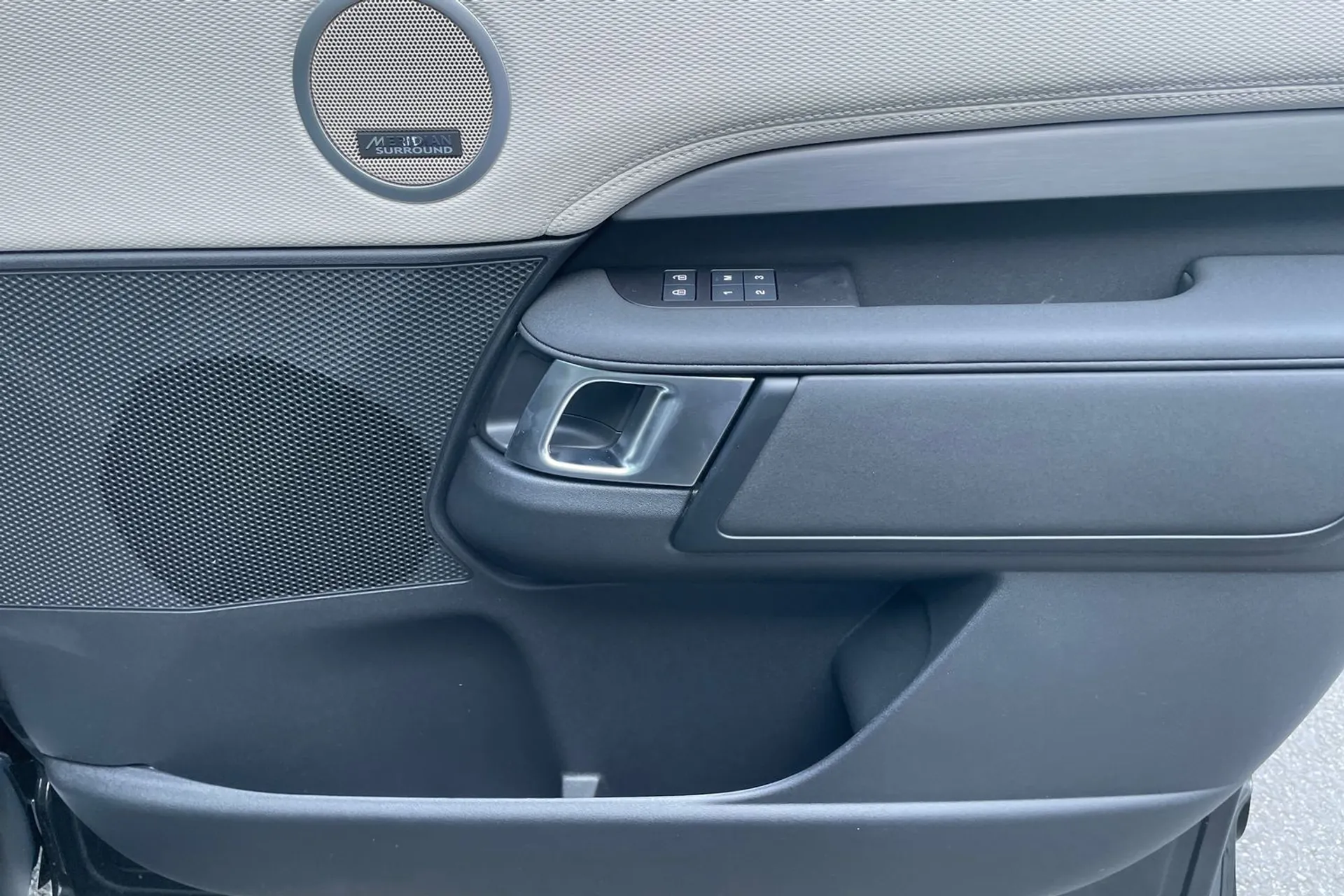 LAND ROVER DISCOVERY thumbnail image number 56