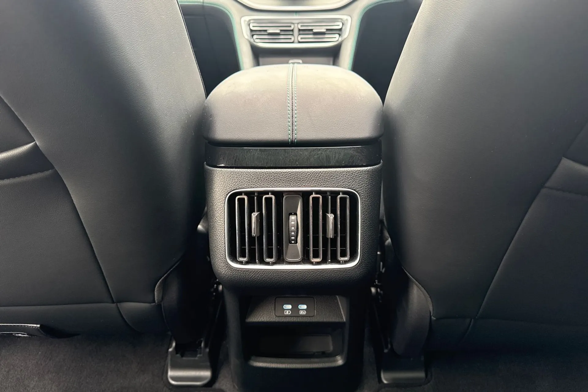 BYD SEAL U thumbnail image number 26
