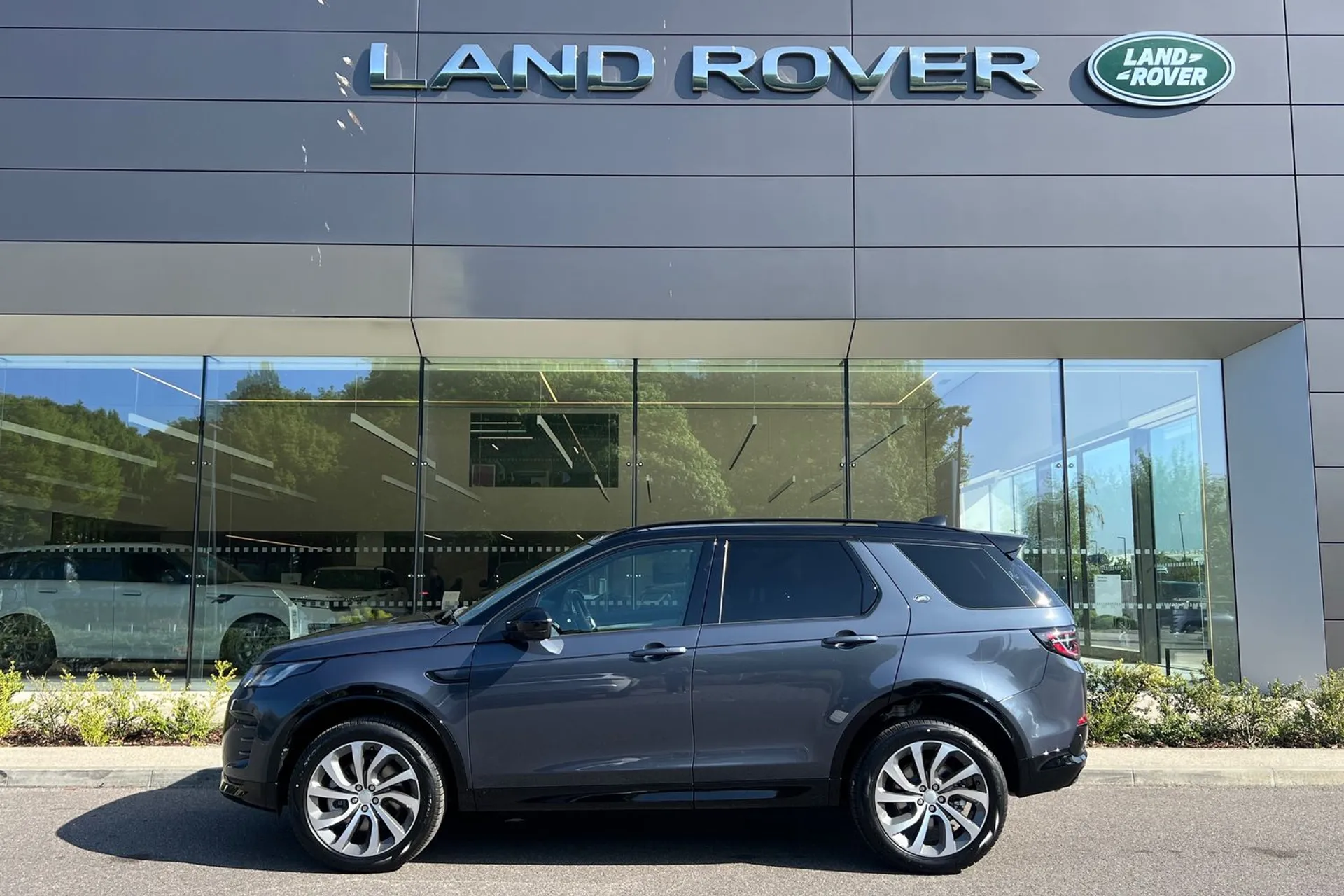 LAND ROVER DISCOVERY SPORT thumbnail image number 7