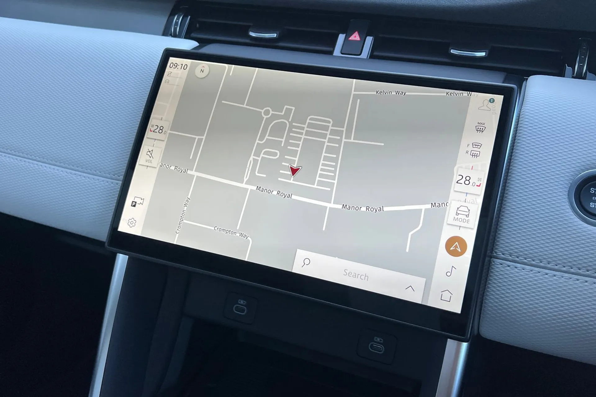 LAND ROVER DISCOVERY SPORT thumbnail image number 4