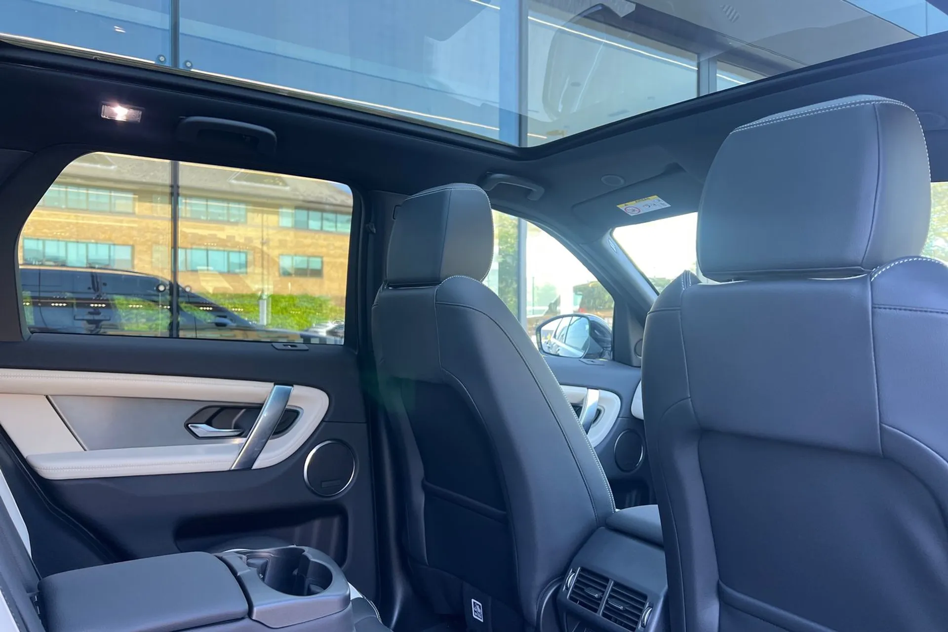 LAND ROVER DISCOVERY SPORT thumbnail image number 39