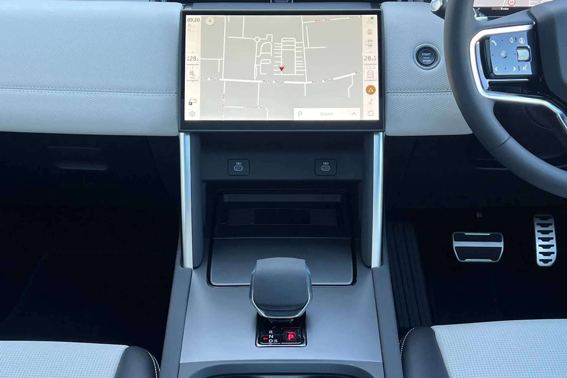 LAND ROVER DISCOVERY SPORT thumbnail image number 28
