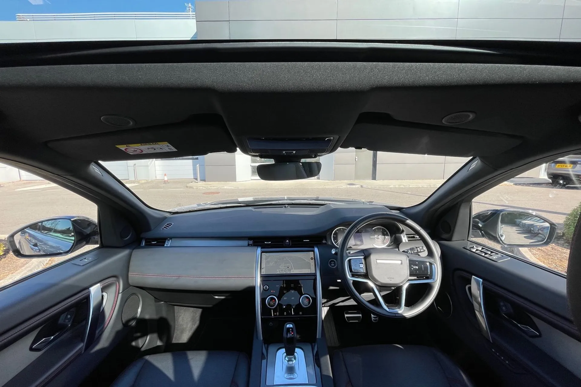 LAND ROVER DISCOVERY SPORT thumbnail image number 3