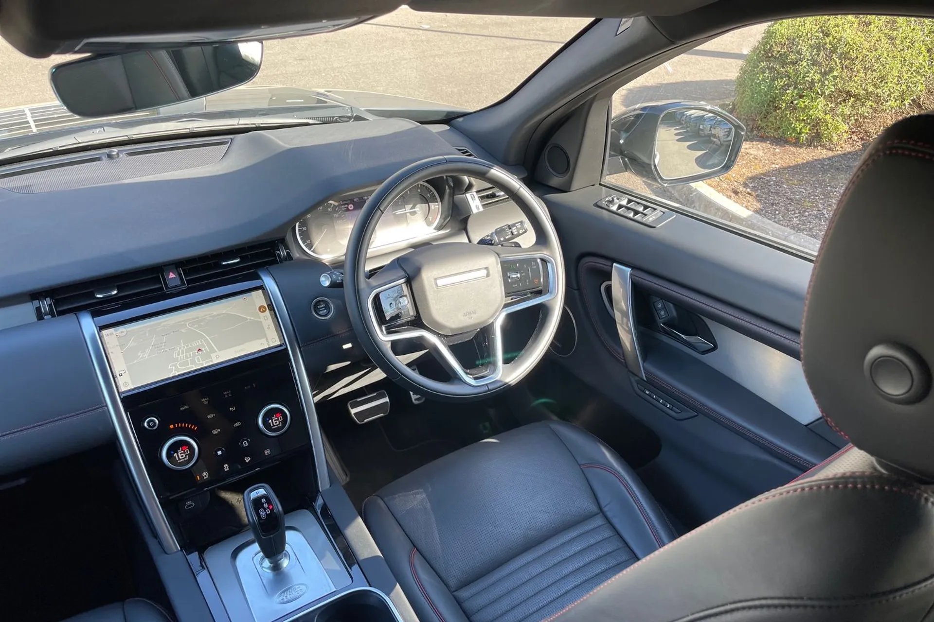 LAND ROVER DISCOVERY SPORT thumbnail image number 18