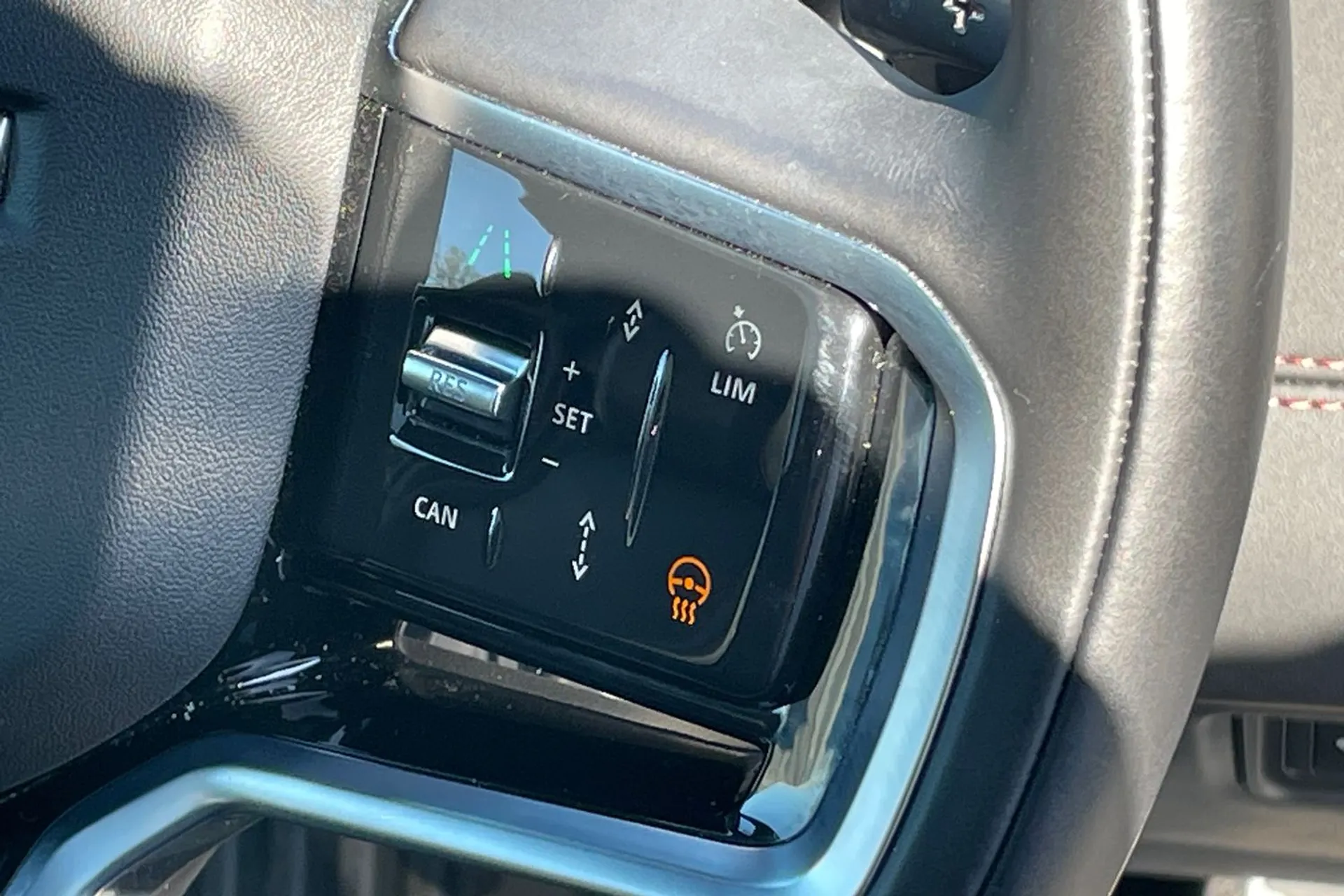LAND ROVER DISCOVERY SPORT thumbnail image number 38