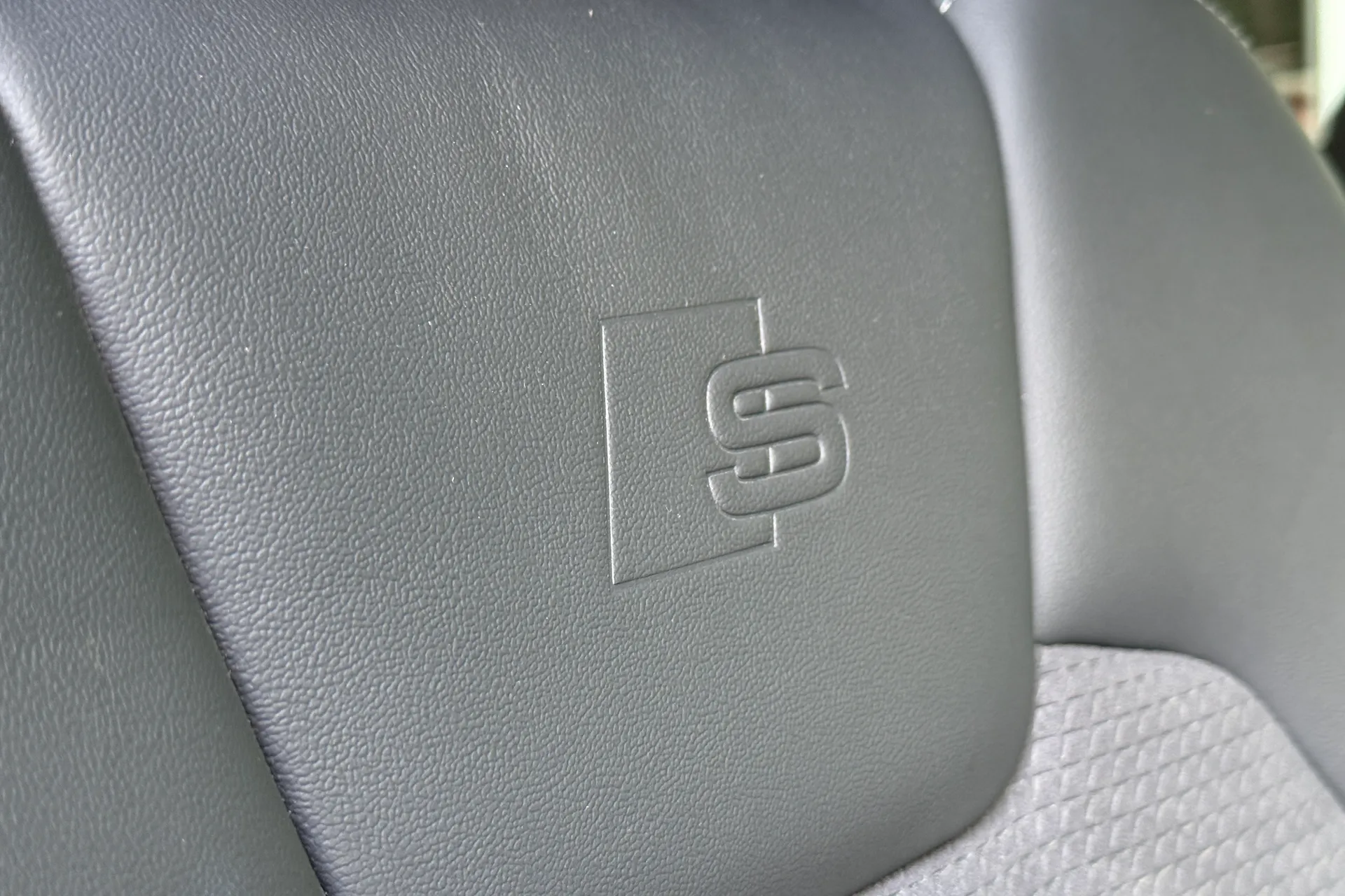 Audi Q5 thumbnail image number 13