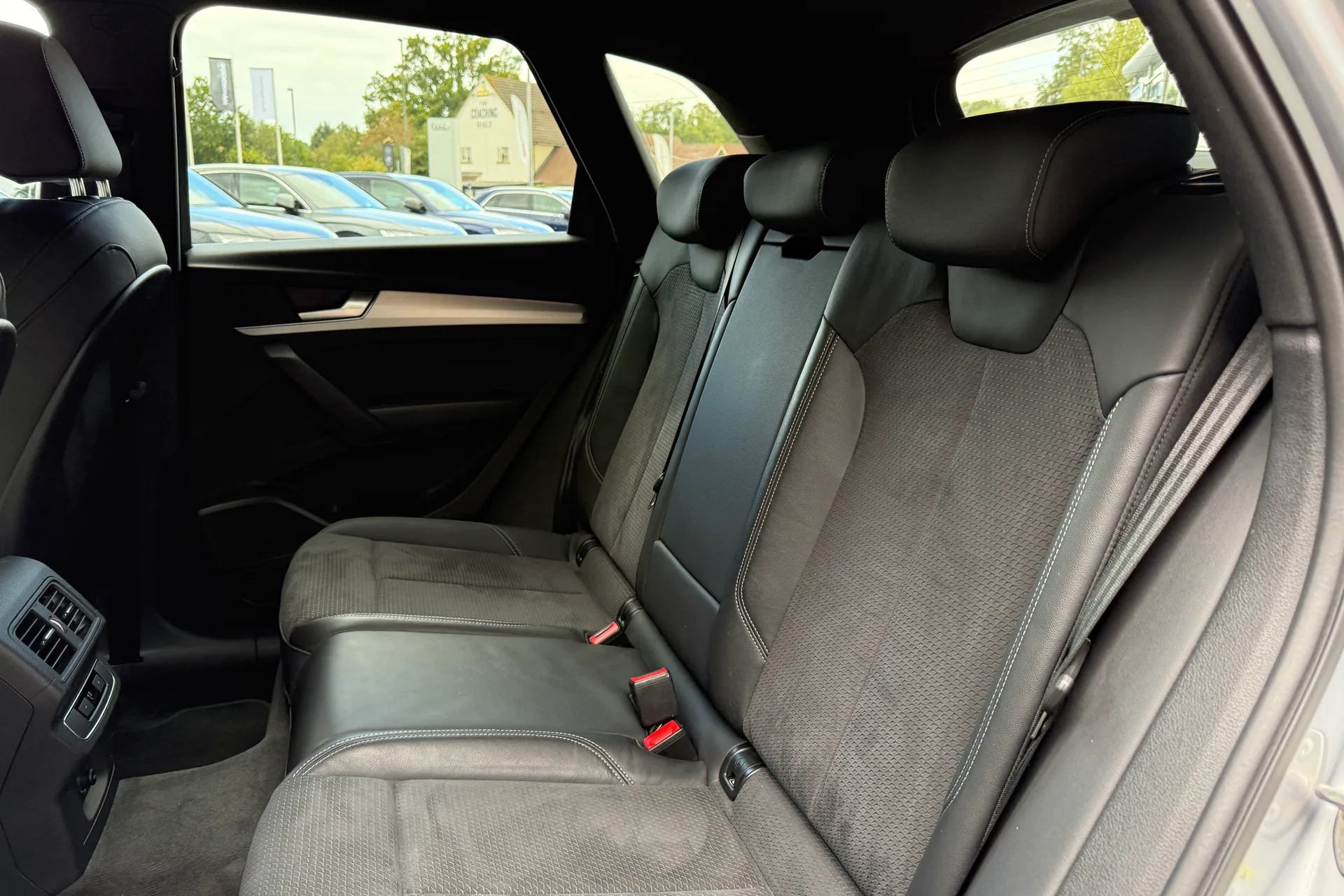 Audi Q5 thumbnail image number 56