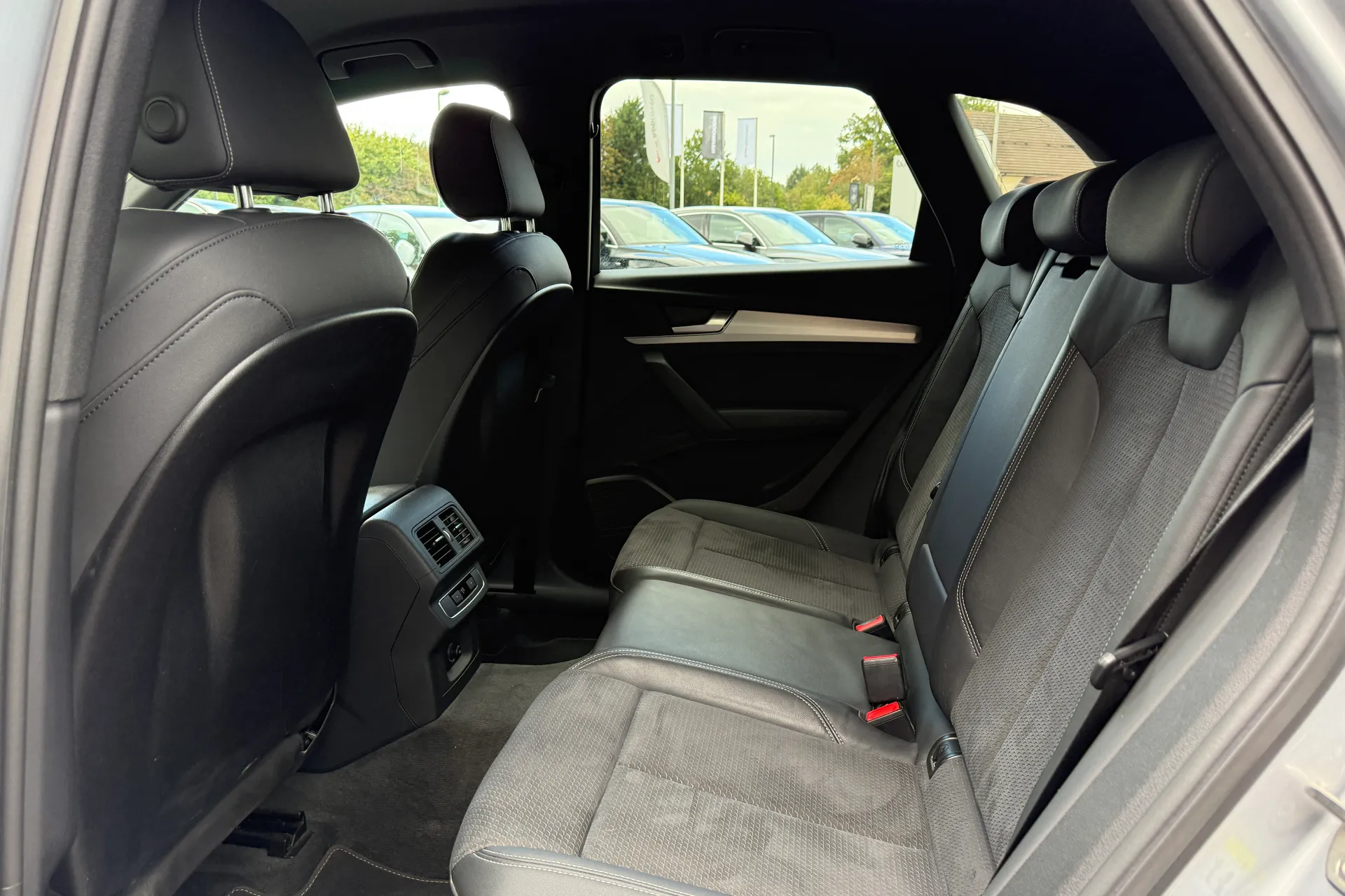 Audi Q5 thumbnail image number 55