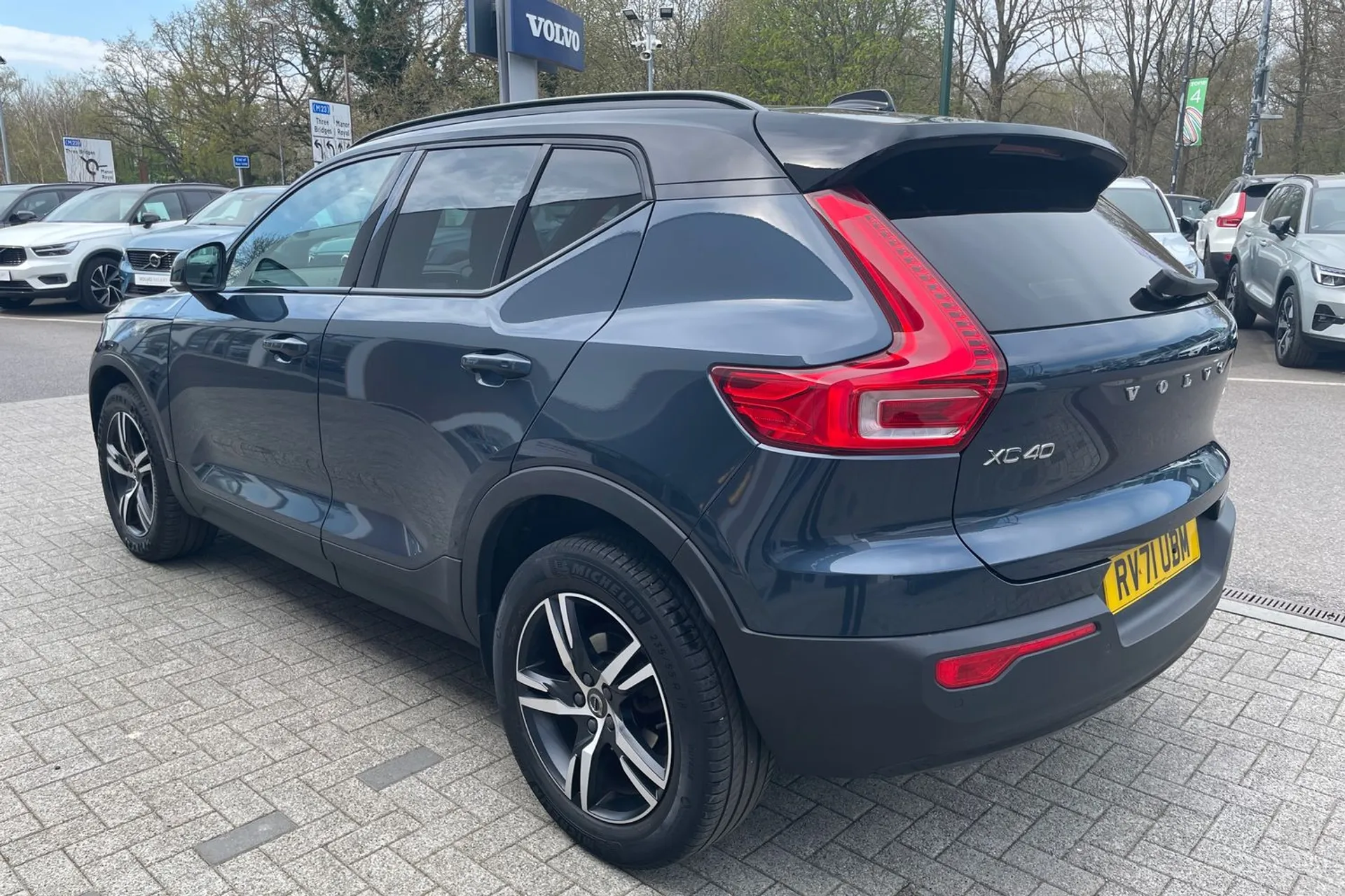 Volvo XC40 thumbnail image number 9
