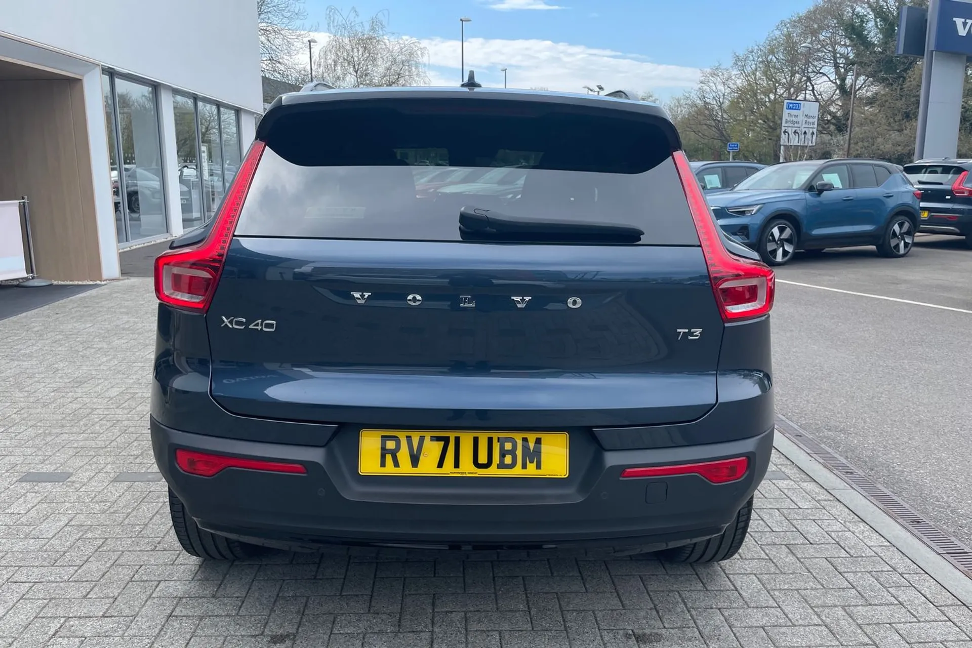 Volvo XC40 thumbnail image number 8