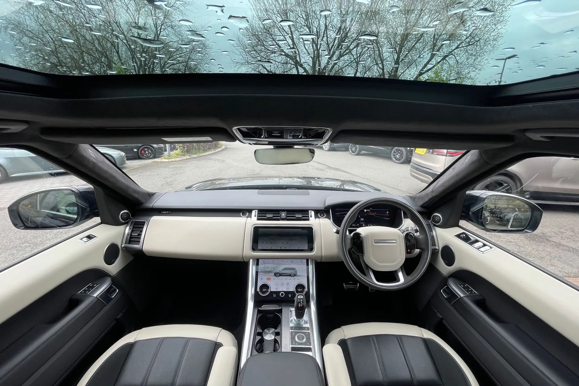 LAND ROVER RANGE ROVER SPORT thumbnail image number 3