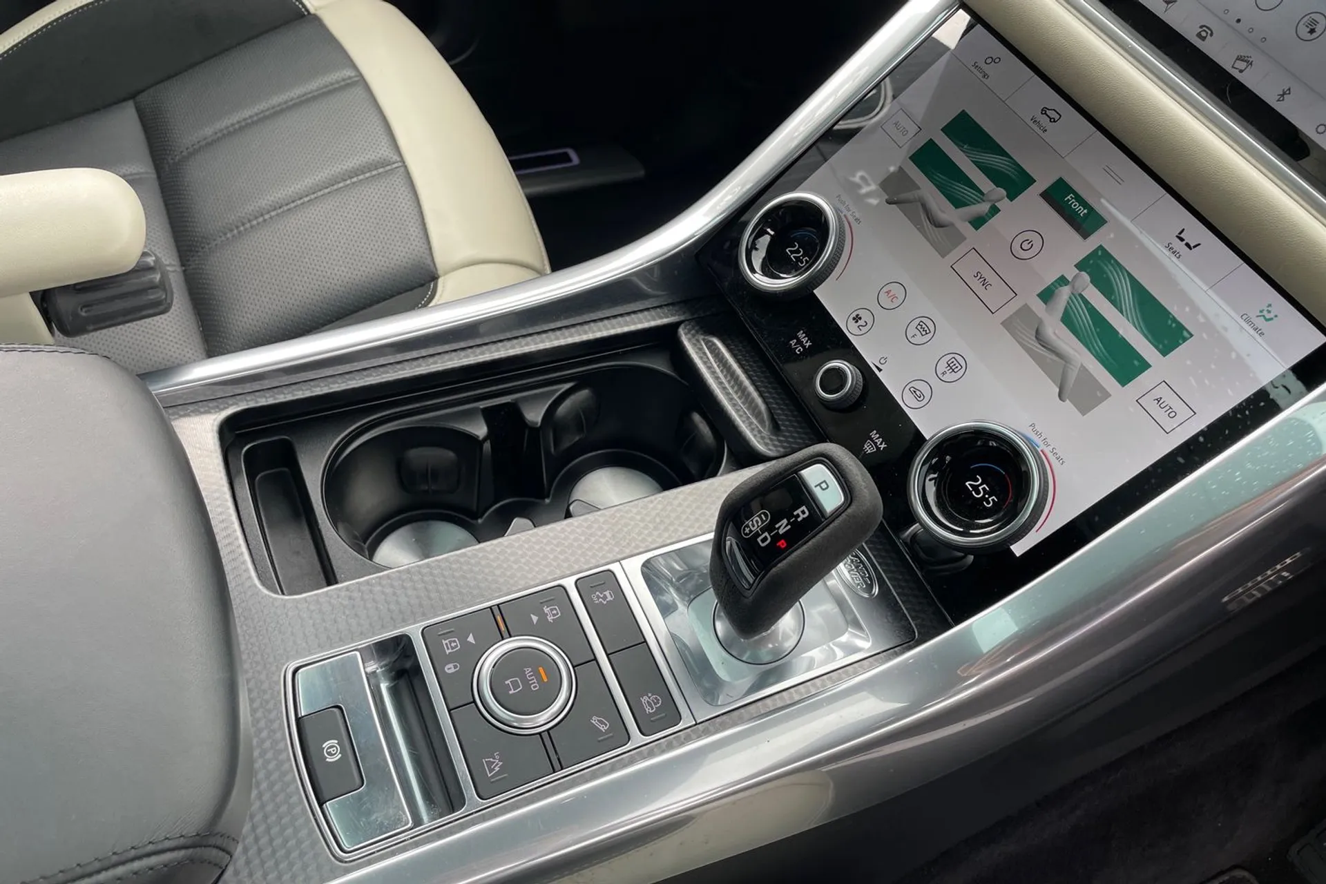 LAND ROVER RANGE ROVER SPORT thumbnail image number 18