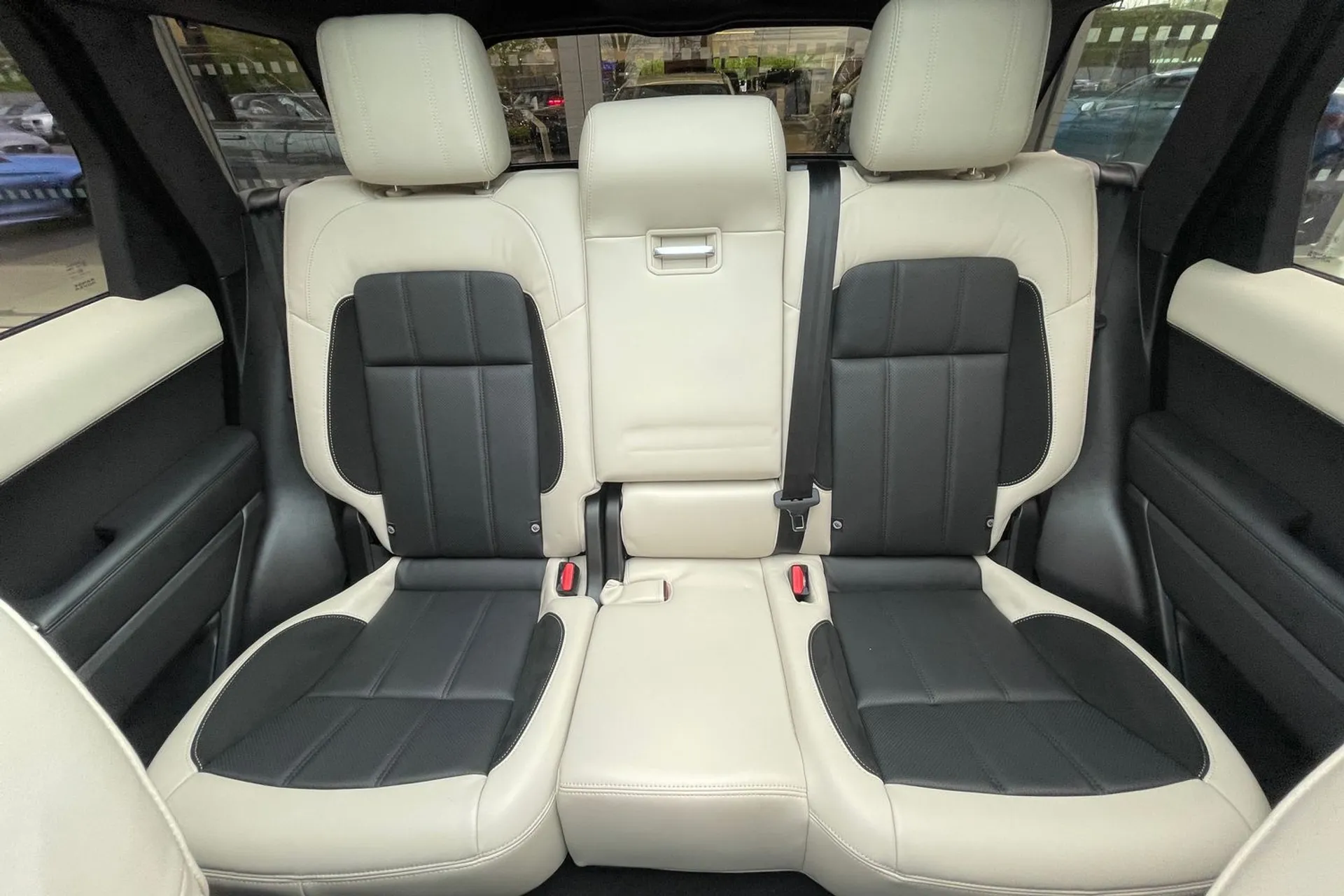LAND ROVER RANGE ROVER SPORT thumbnail image number 11