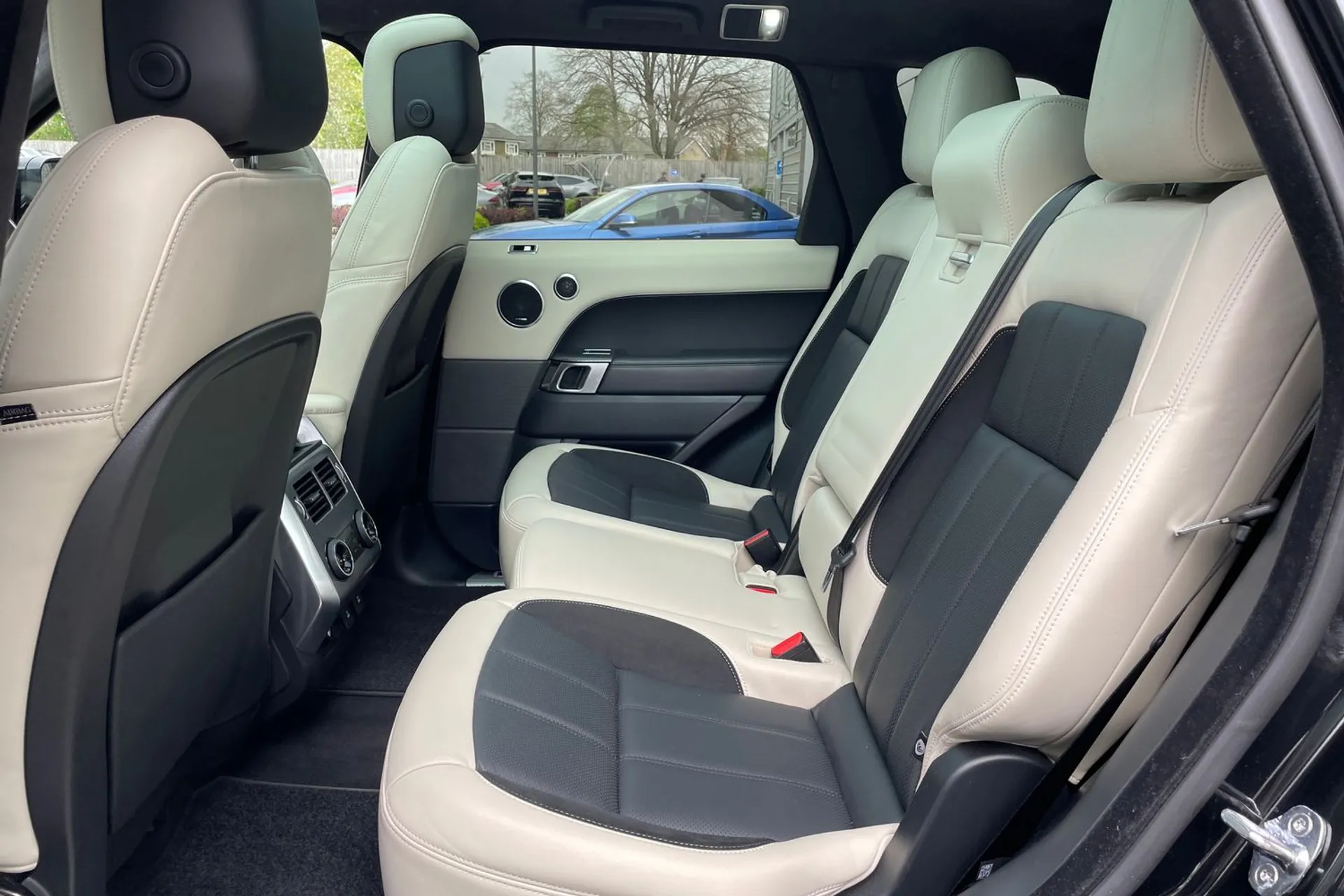 LAND ROVER RANGE ROVER SPORT thumbnail image number 53