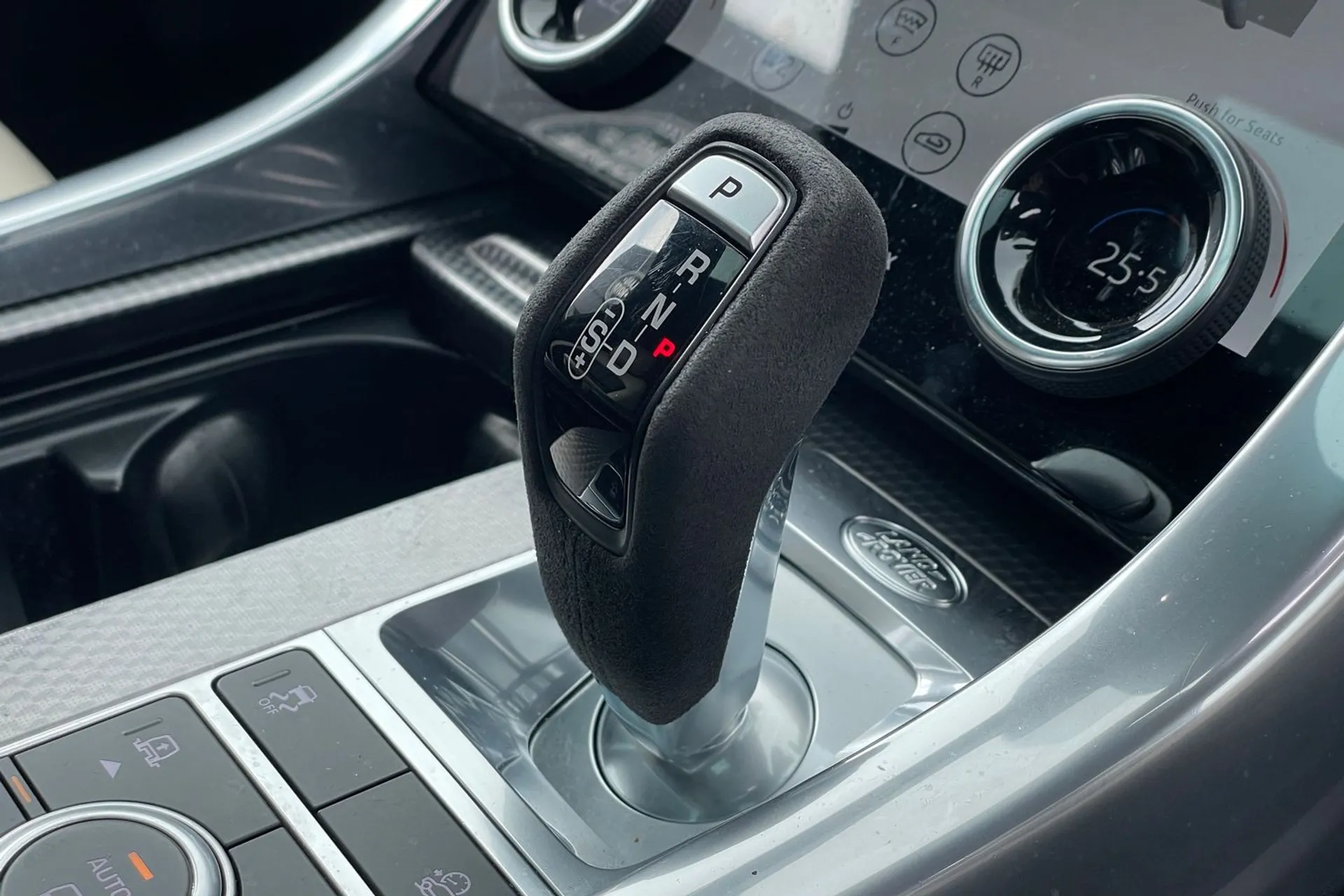 LAND ROVER RANGE ROVER SPORT thumbnail image number 19