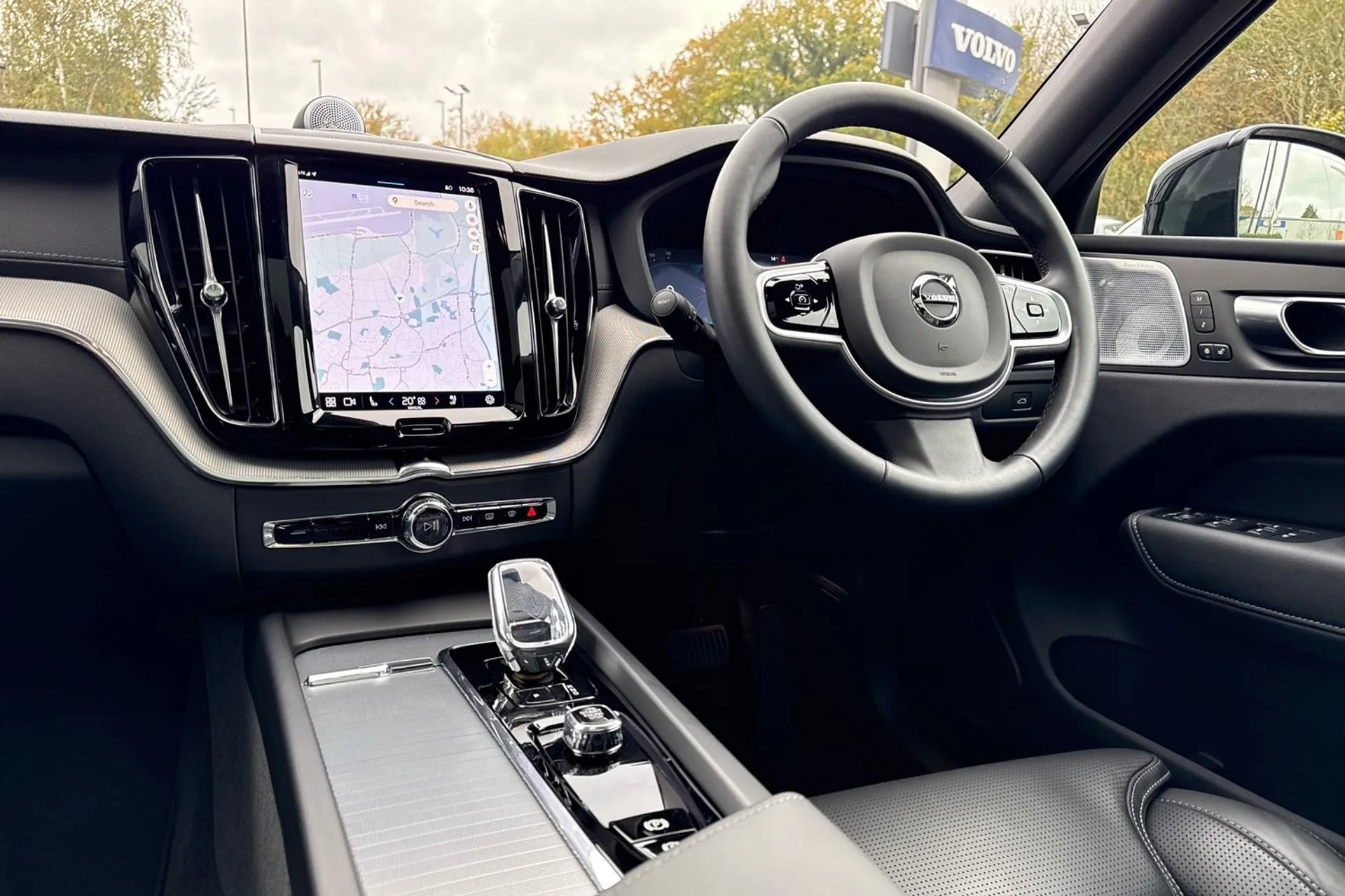 Volvo XC60 thumbnail image number 36