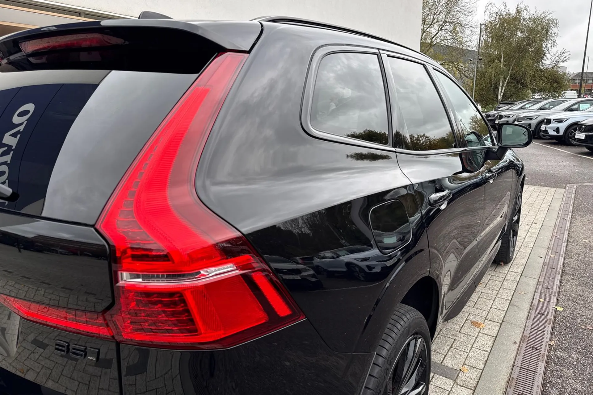 Volvo XC60 thumbnail image number 15