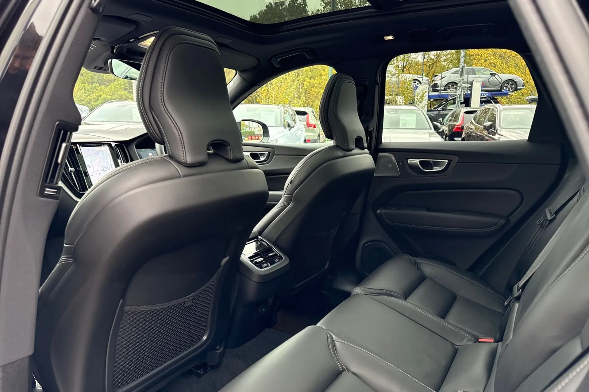 Volvo XC60 thumbnail image number 31