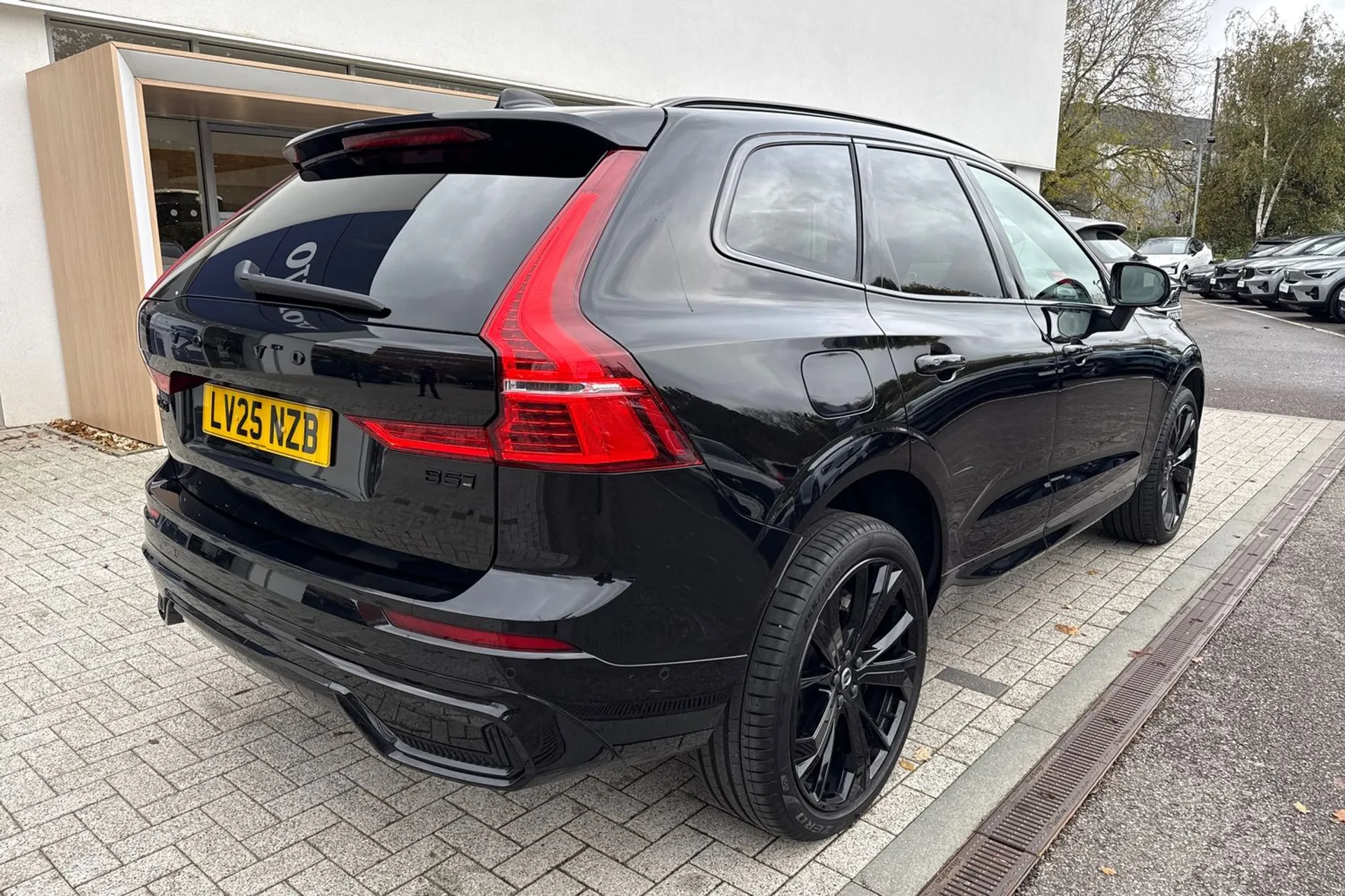 Volvo XC60 thumbnail image number 8