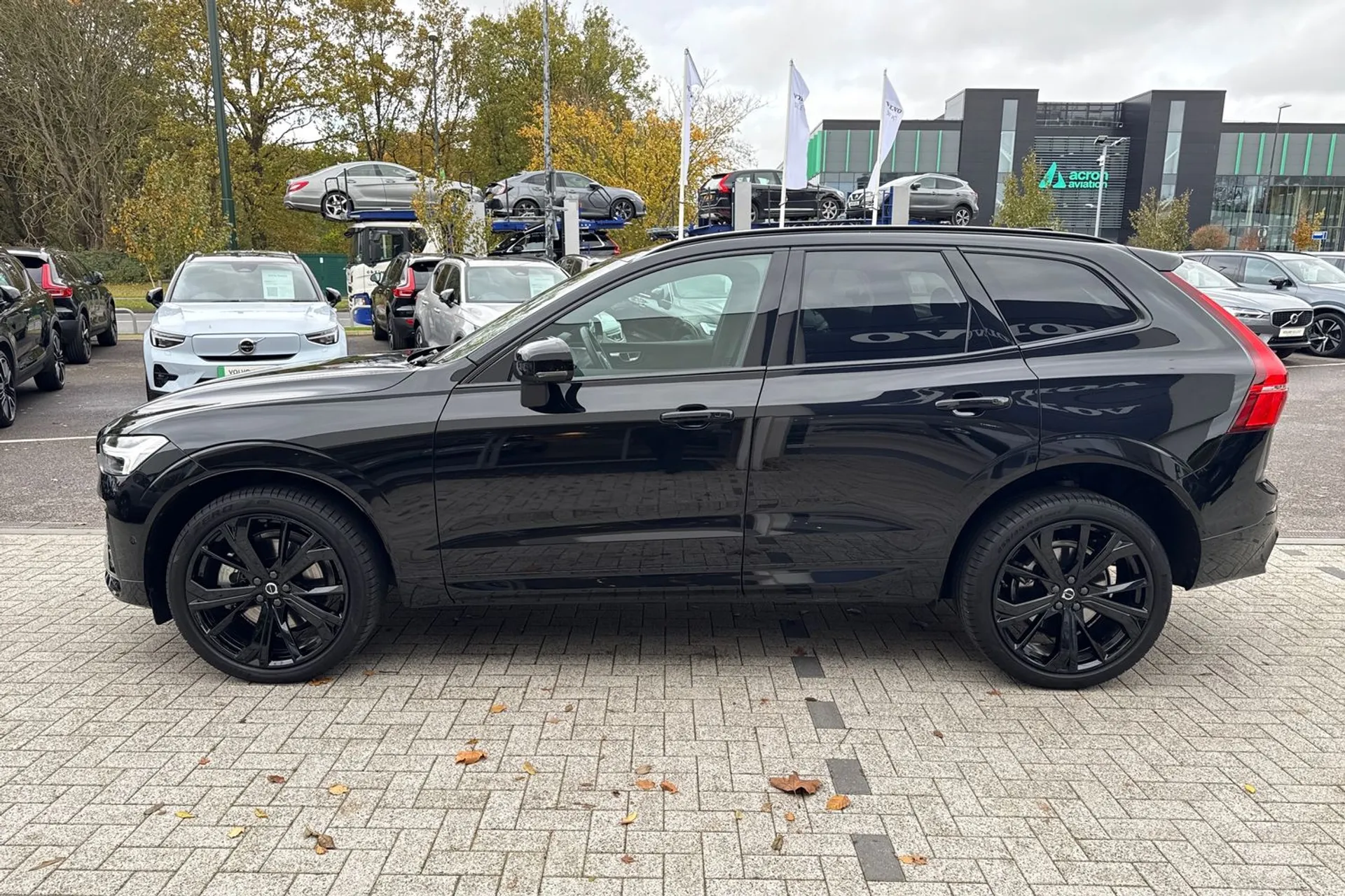 Volvo XC60 thumbnail image number 11