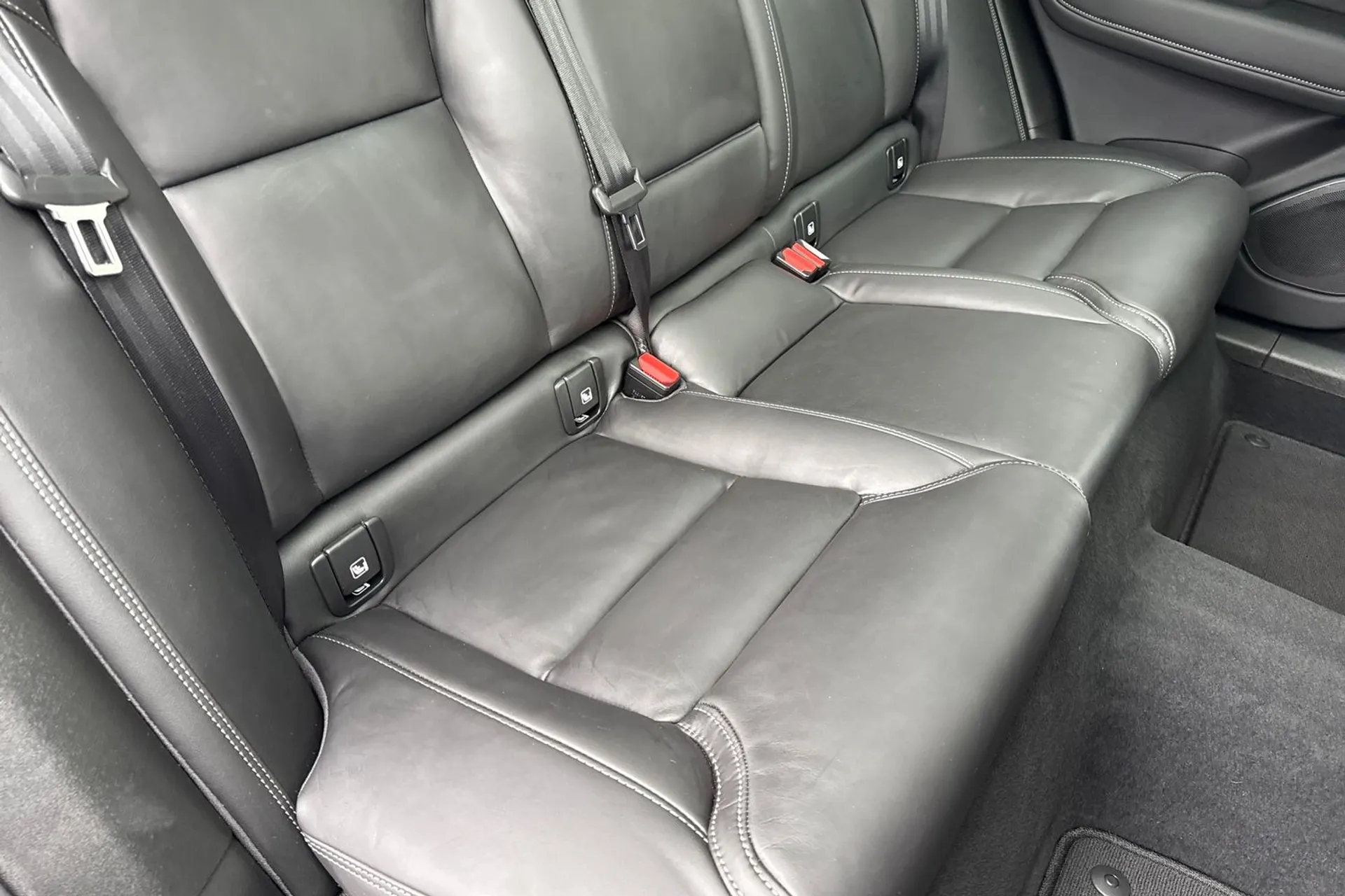 Volvo XC60 thumbnail image number 25