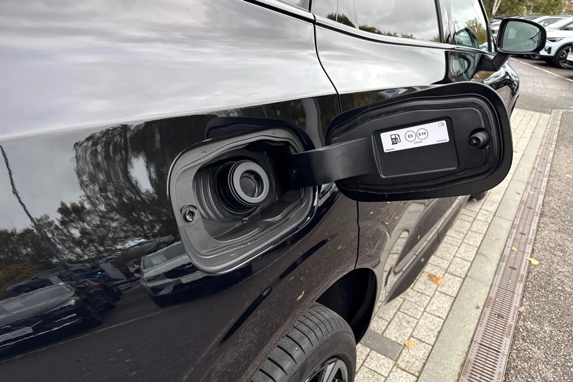 Volvo XC60 thumbnail image number 19