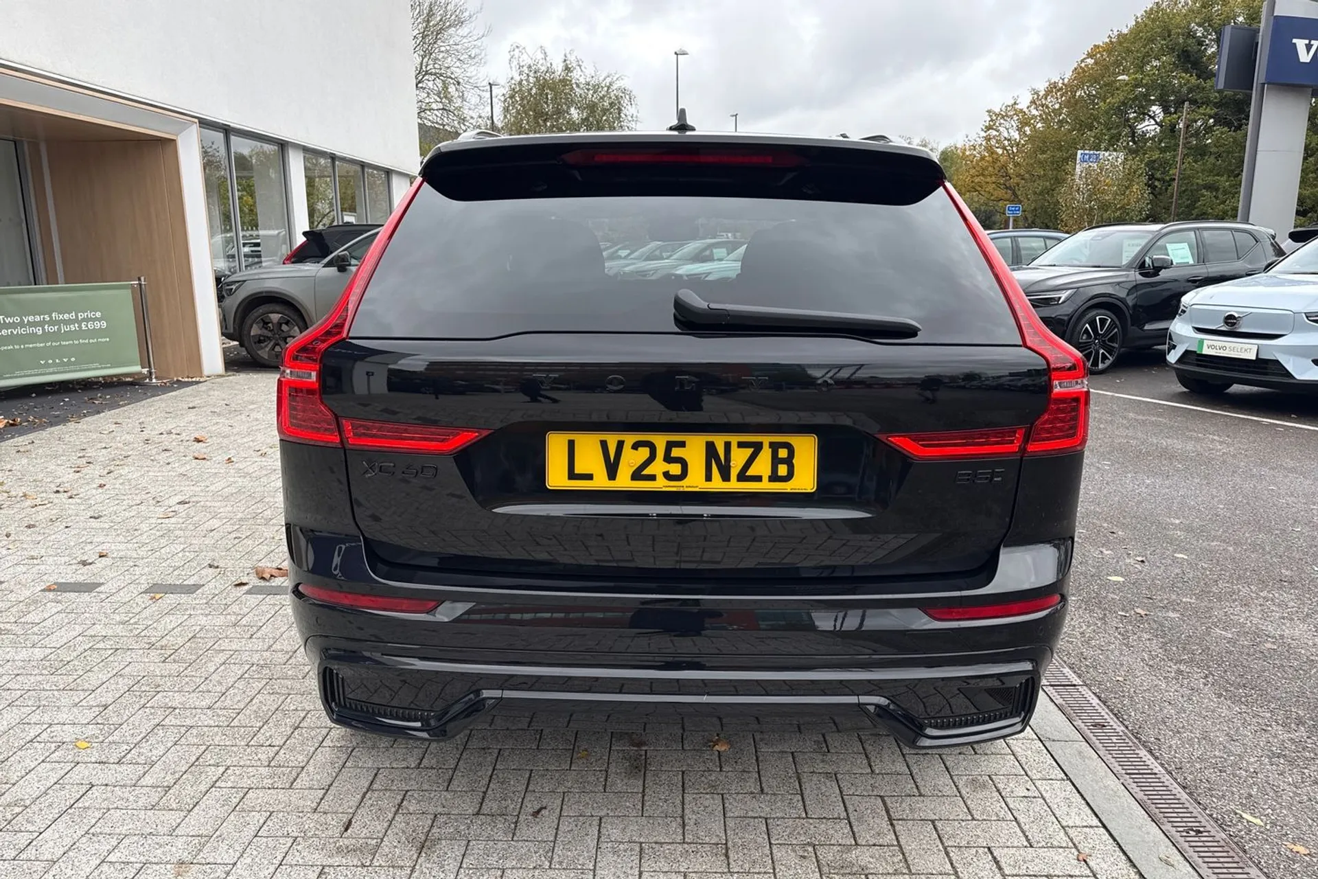 Volvo XC60 thumbnail image number 9