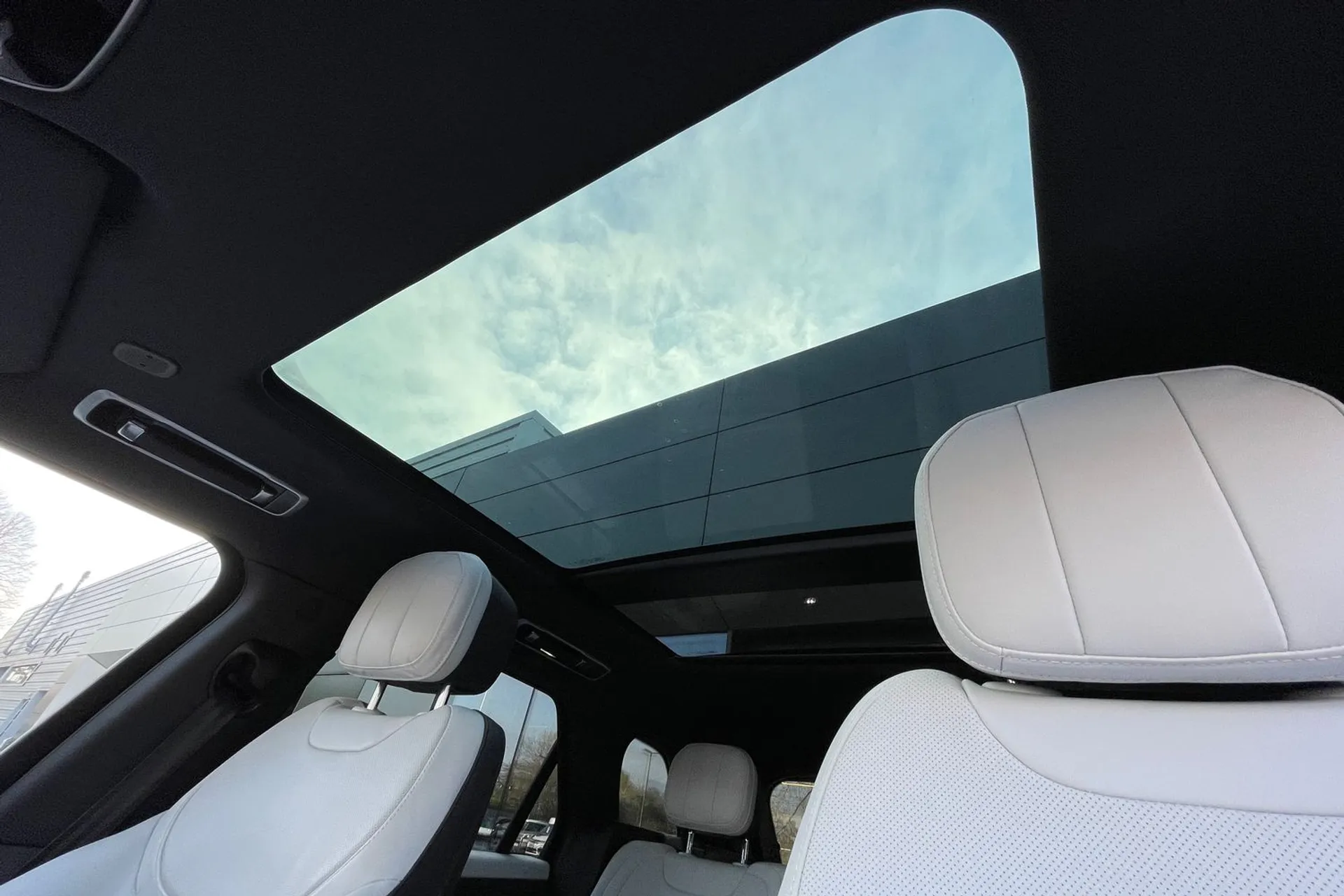 LAND ROVER RANGE ROVER SPORT thumbnail image number 5